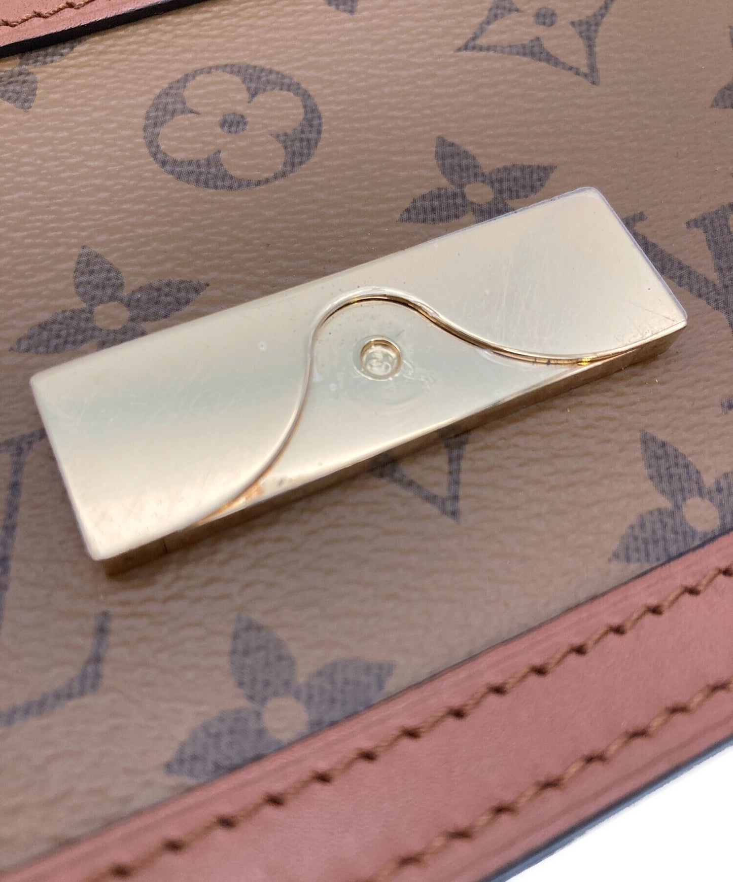 [Pre-owned] LOUIS VUITTON Body bag Monogram bum bag Dauphine M44586