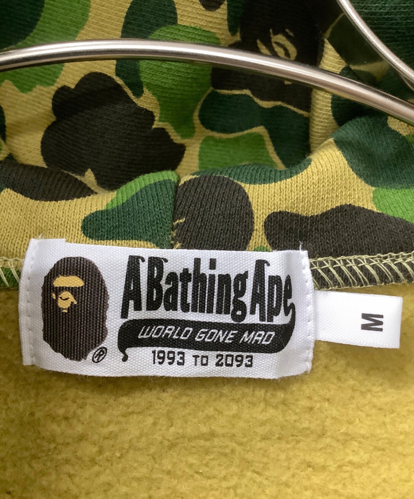 [Pre-owned] A BATHING APE Camo Shark Full Zip Hoodie 001zpl701009m