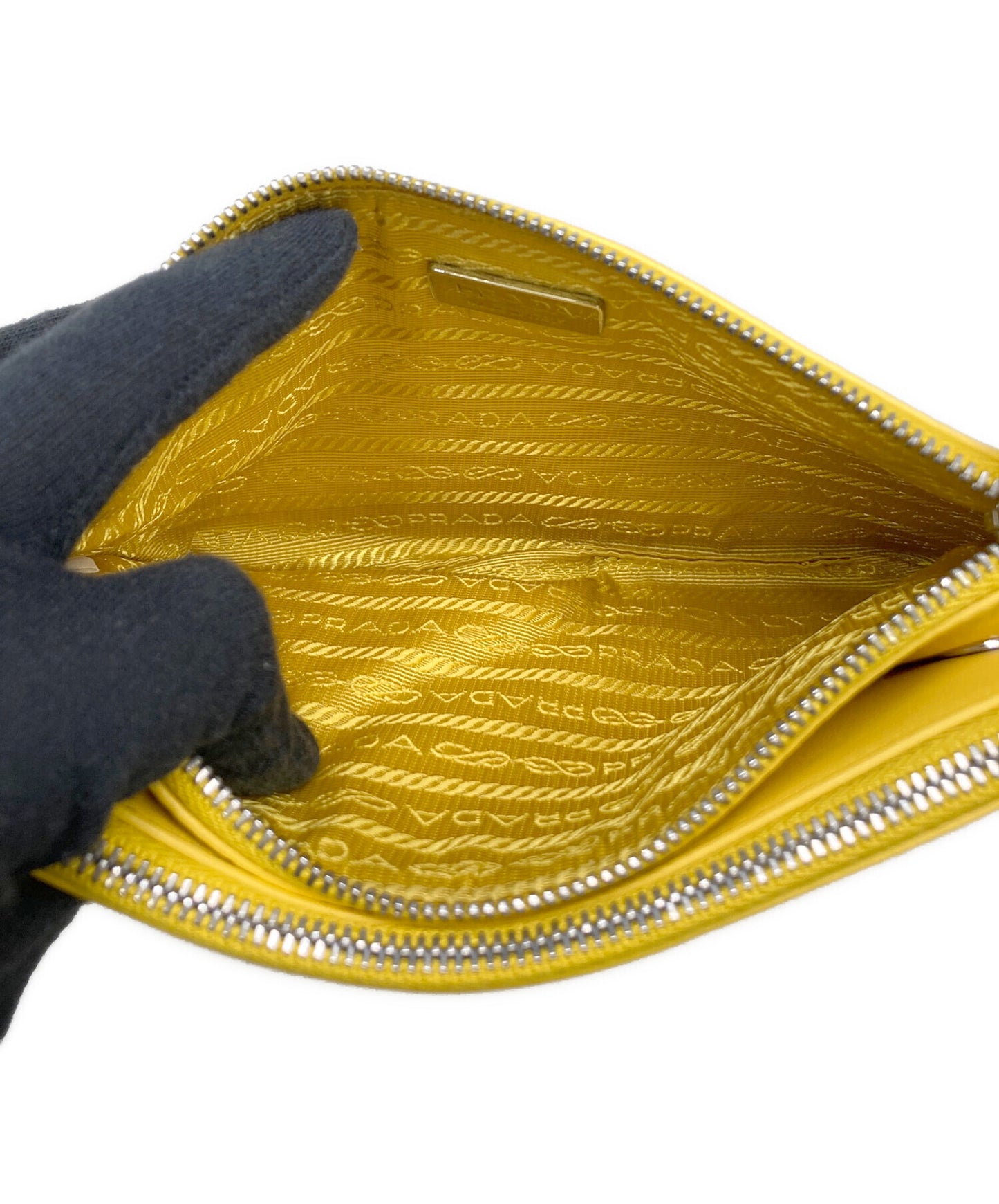[Pre-owned] PRADA pouch 1MB259