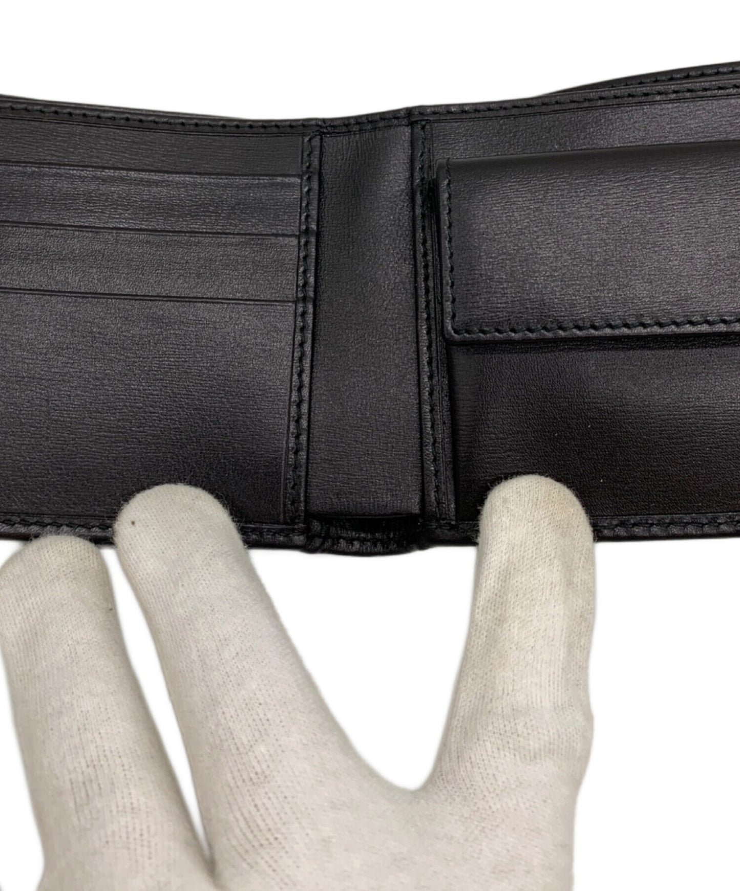 [Pre-owned] GUCCI bi-fold wallet 233142