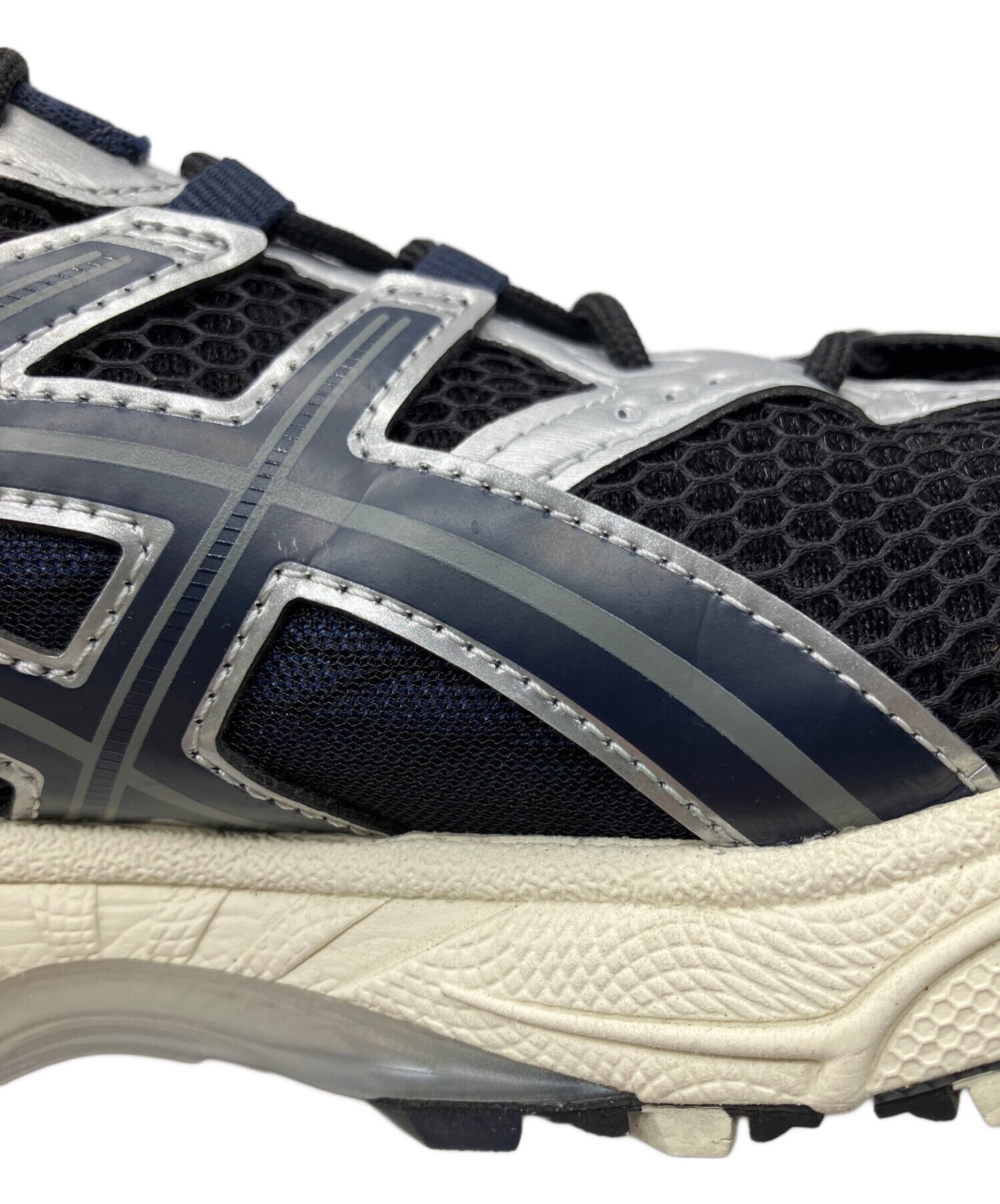 [Pre-owned] asics Low-top sneakers 1203A543