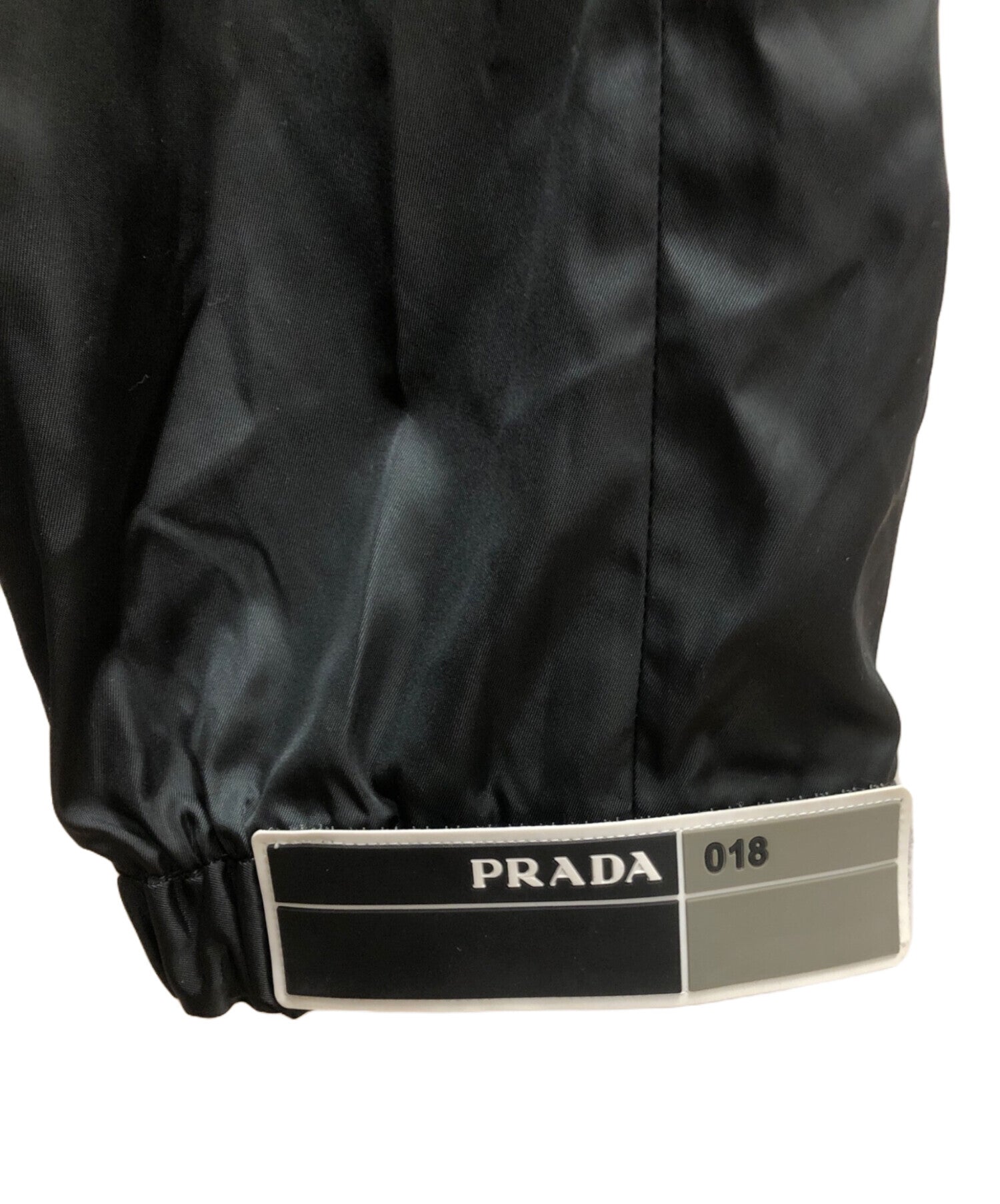 PRADA プラダ ラバーパッチ ナイロントラックパンツ 18SS 60444-d10.jpg