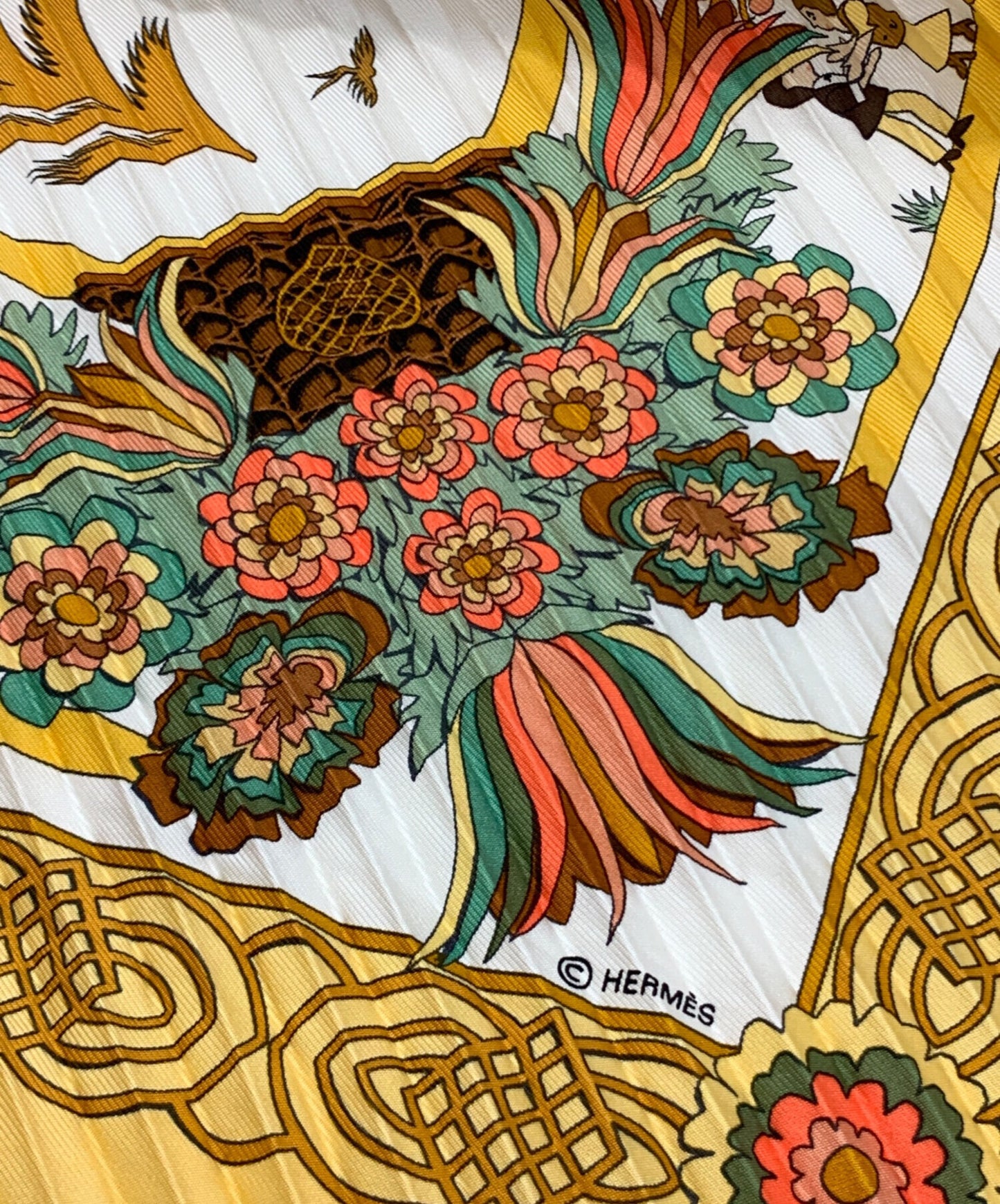 [Pre-owned] HERMES CARRE PLISSE 90 CMS TWILL Pleated scarf 161969S