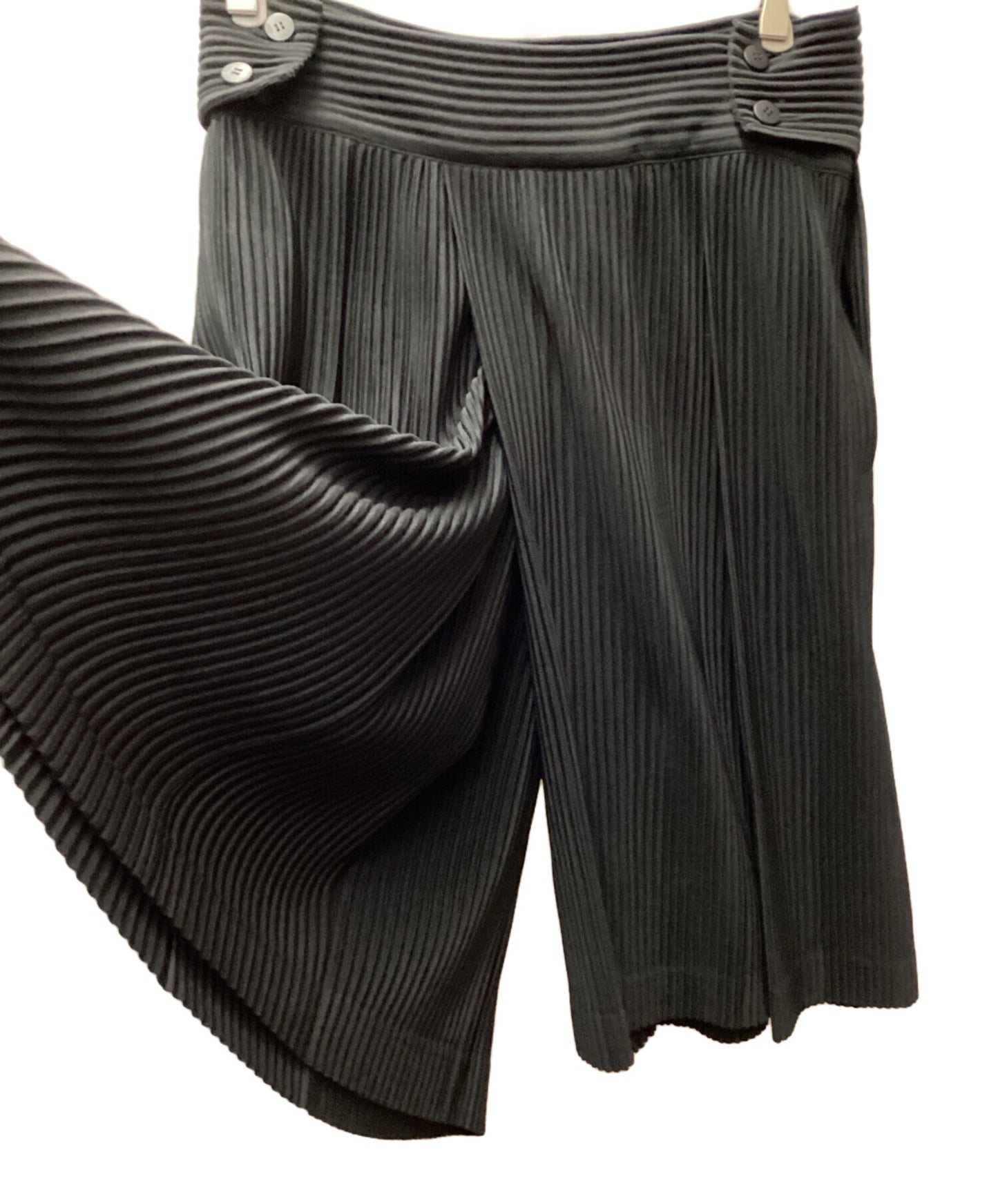 [Pre-owned] HOMME PLISSE ISSEY MIYAKE shorts HP63JF167
