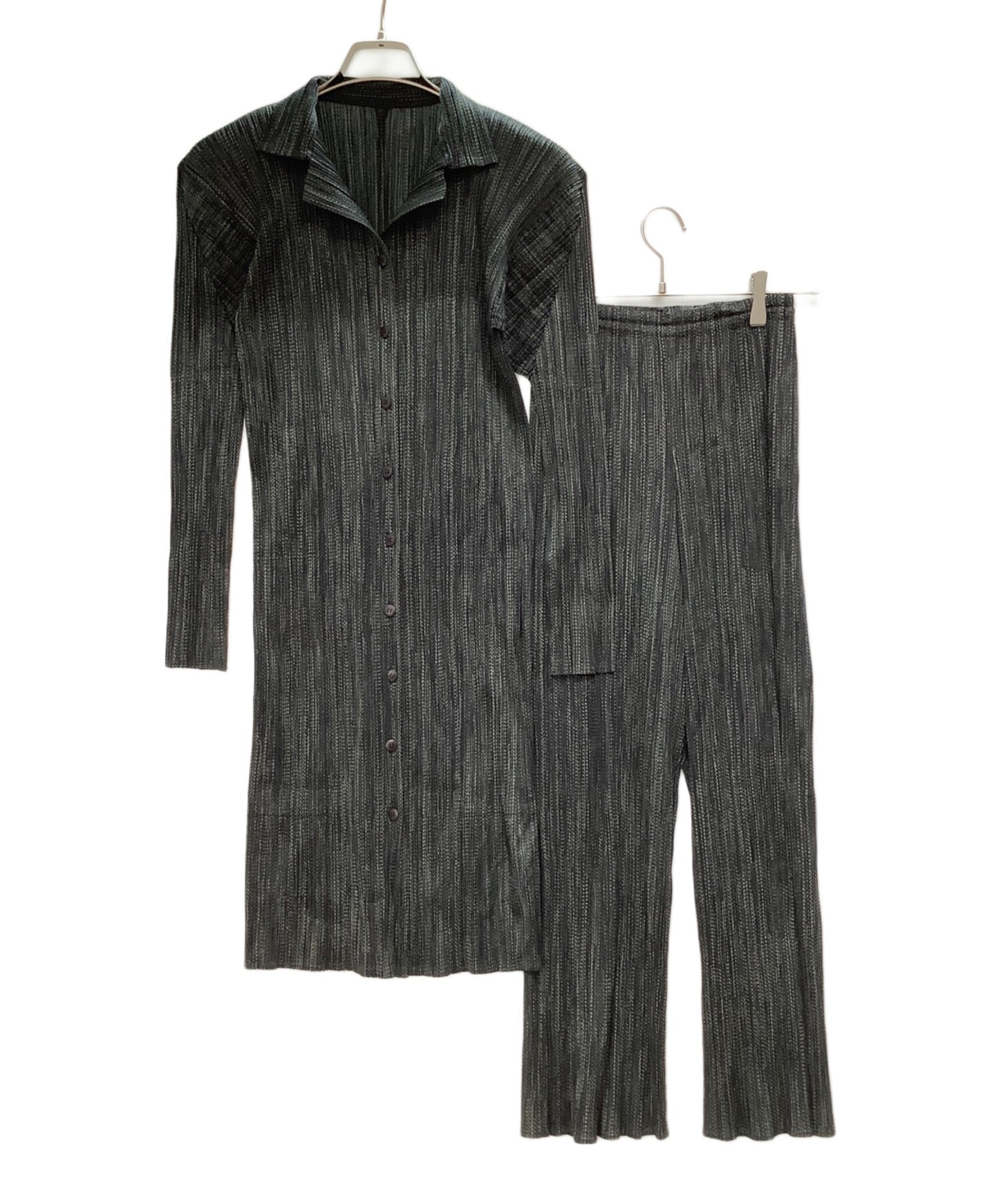 [Pre-owned] PLEATS PLEASE setup