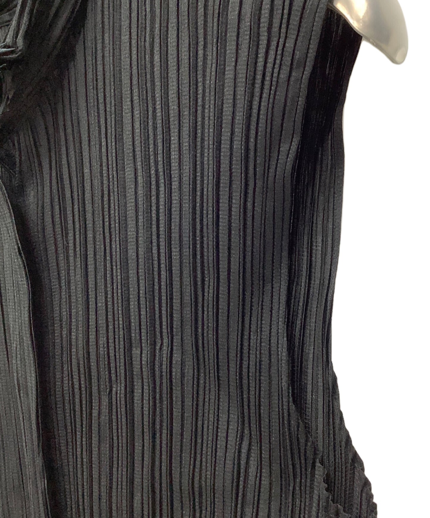 [Pre-owned] PLEATS PLEASE sleeveless blouse