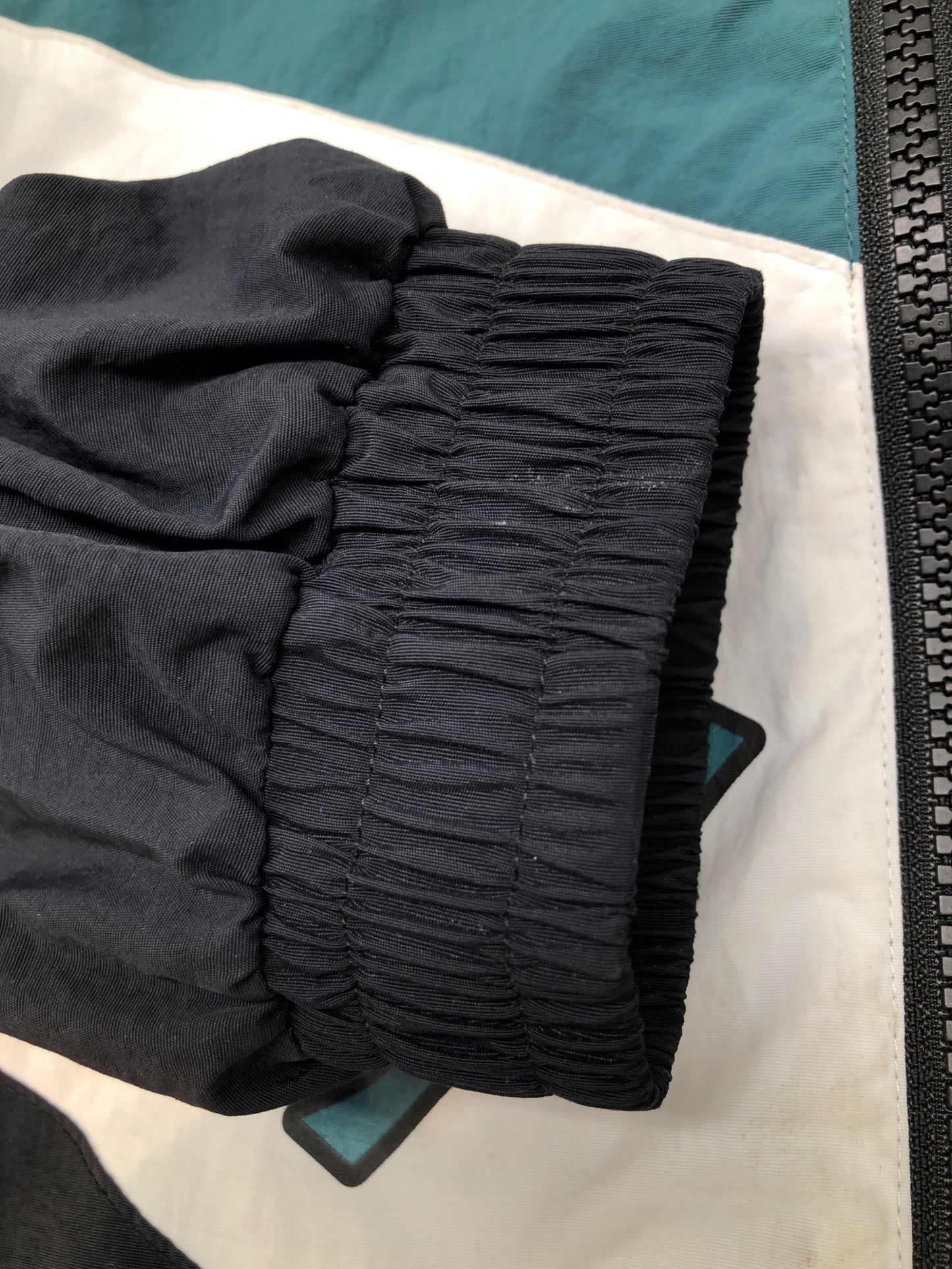 [Pre-owned] NEIGHBORHOOD nylon jacket 242TSNH-JKM13