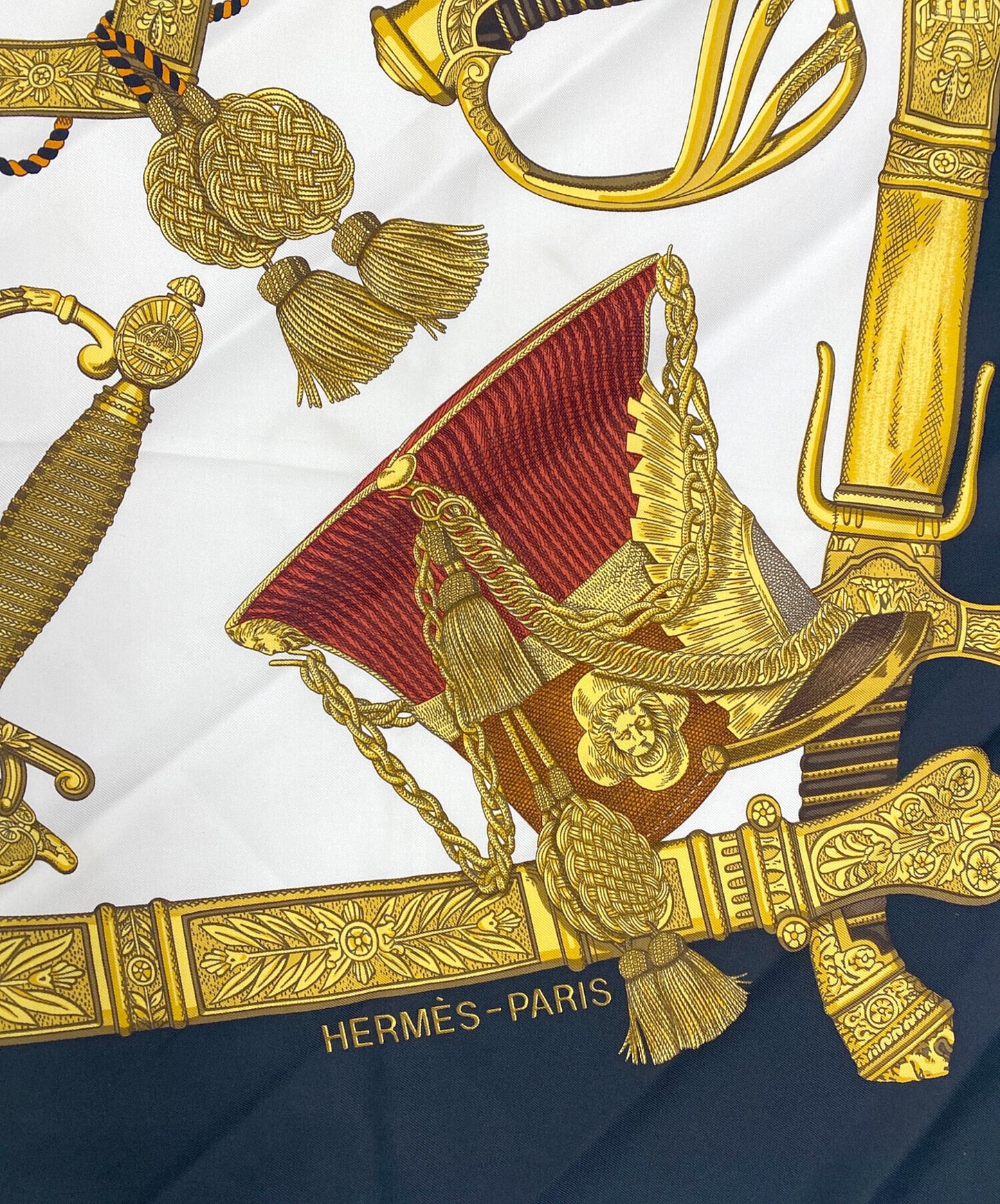 [Pre-owned] HERMES large oval scarf