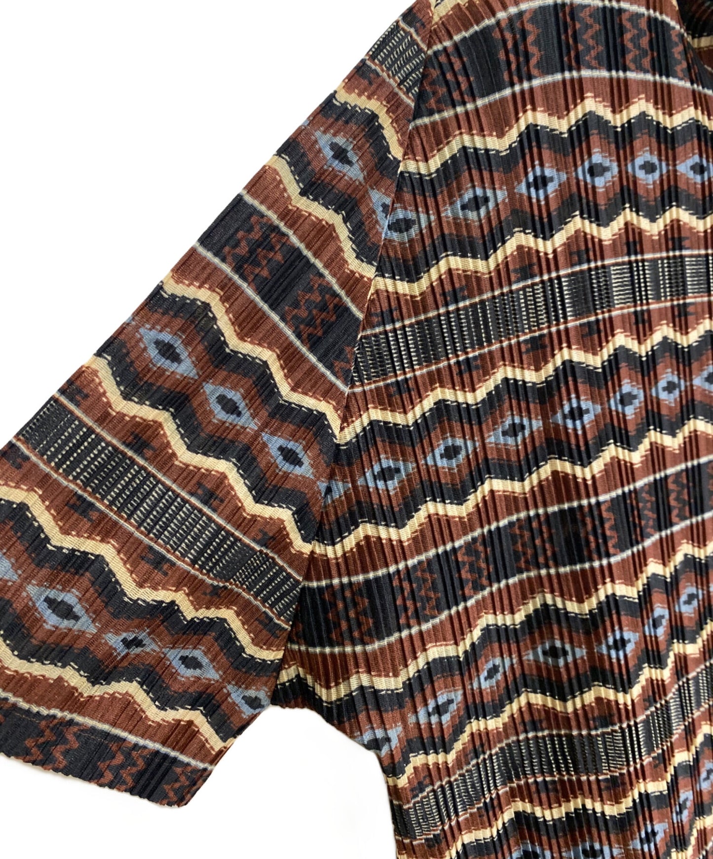 [Pre-owned] PLEATS PLEASE Pleated high-neck blouse with all-over pattern PP21-FT363