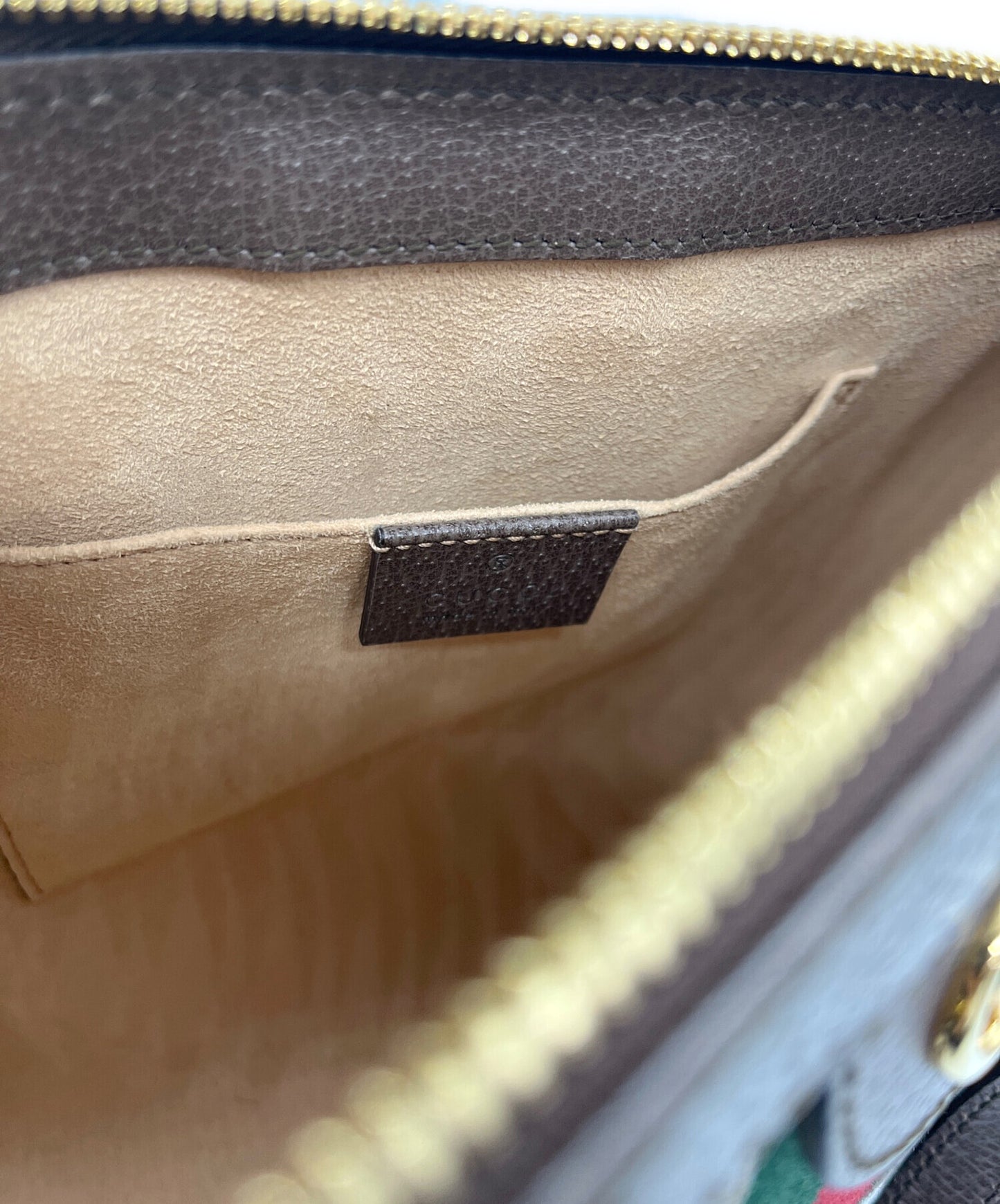 [Pre-owned] GUCCI GG Supreme / Off Deer / Shoulder Bag 547551