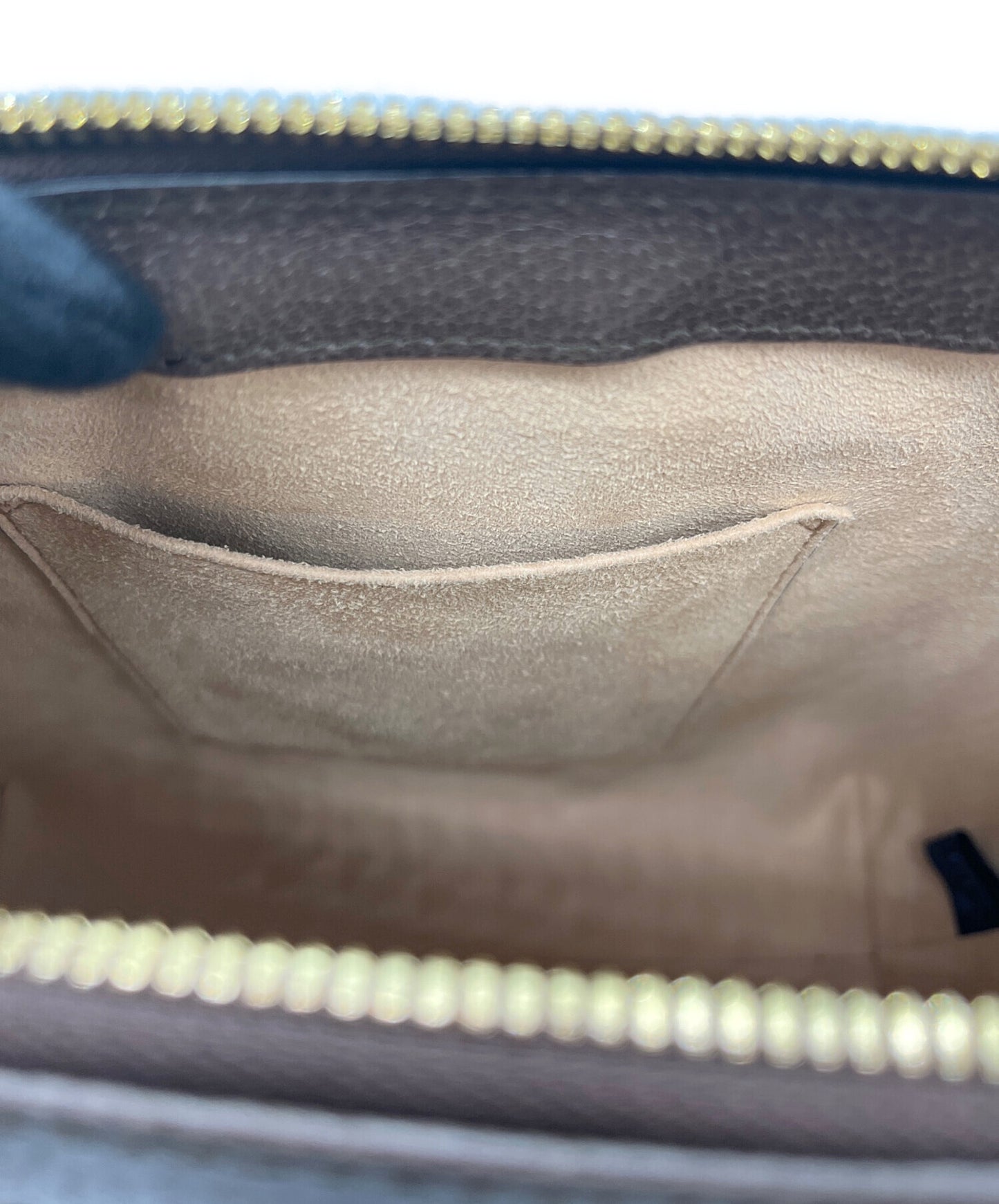 [Pre-owned] GUCCI GG Supreme / Off Deer / Shoulder Bag 547551