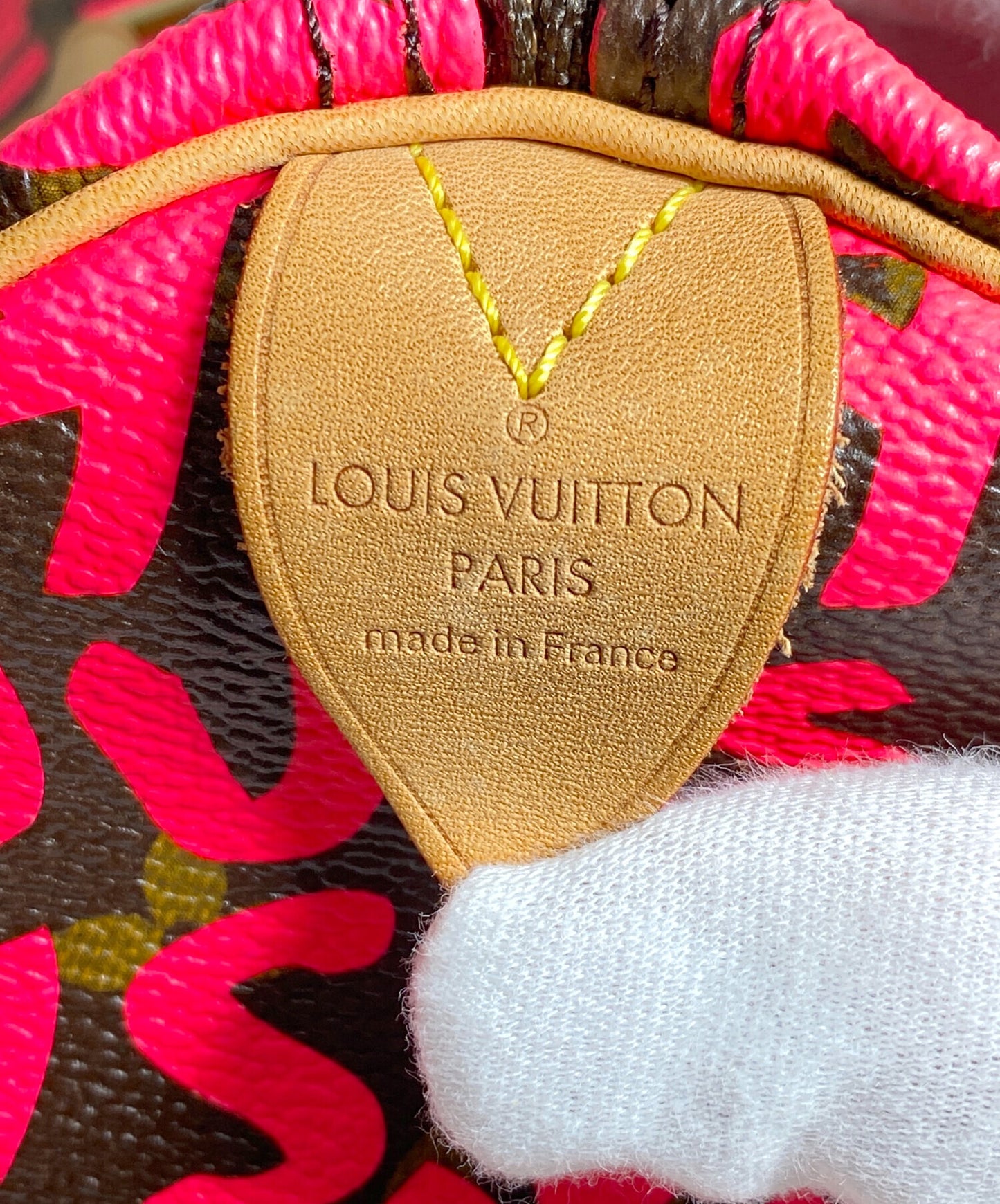 [Pre-owned] LOUIS VUITTON Louis Vuitton Monogram Graffiti Speedy 30 Fuchsia M93704