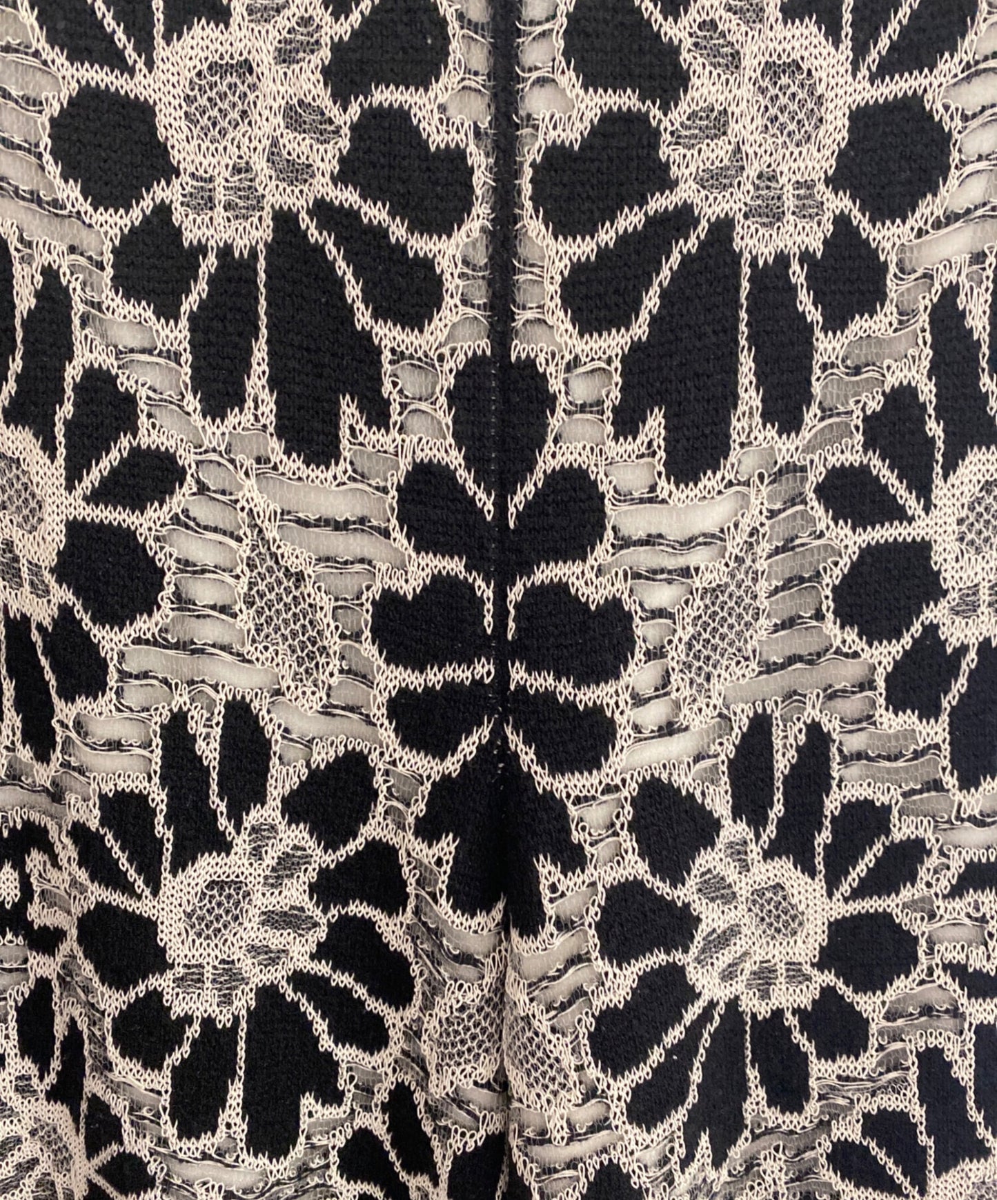 [Pre-owned] CHANEL embroidered knit pants P63302K48842