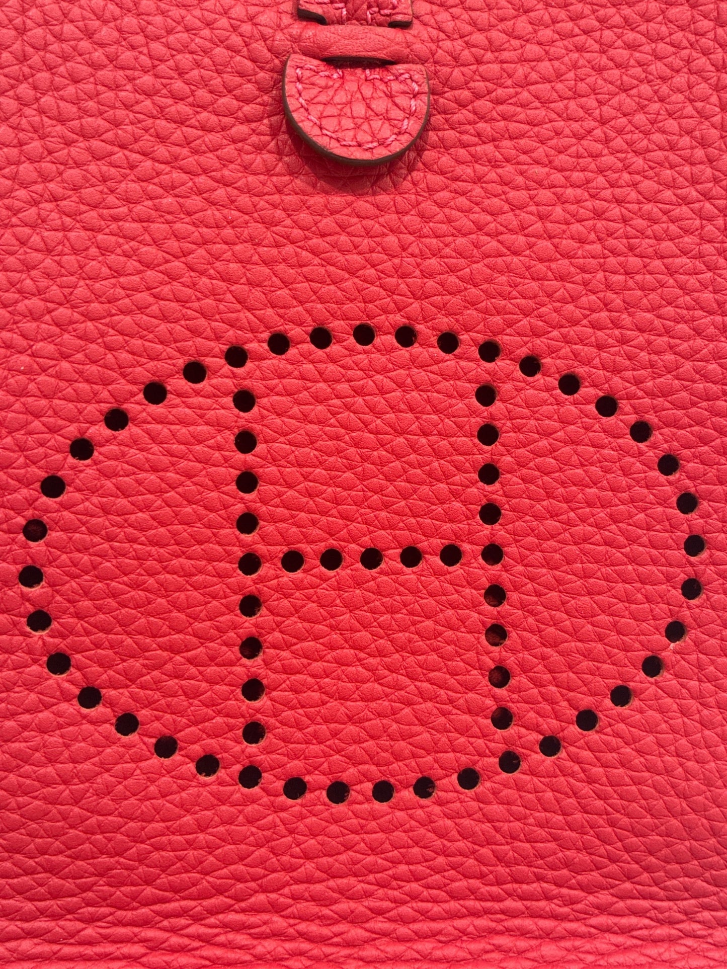 [Pre-owned] HERMES Evelyn TPM / Evelyn I TPM / Rouge Vif / Taurillon Clemence / Gold Hardware / "B" Stamp: Made in 2023 / Shoulder Bag