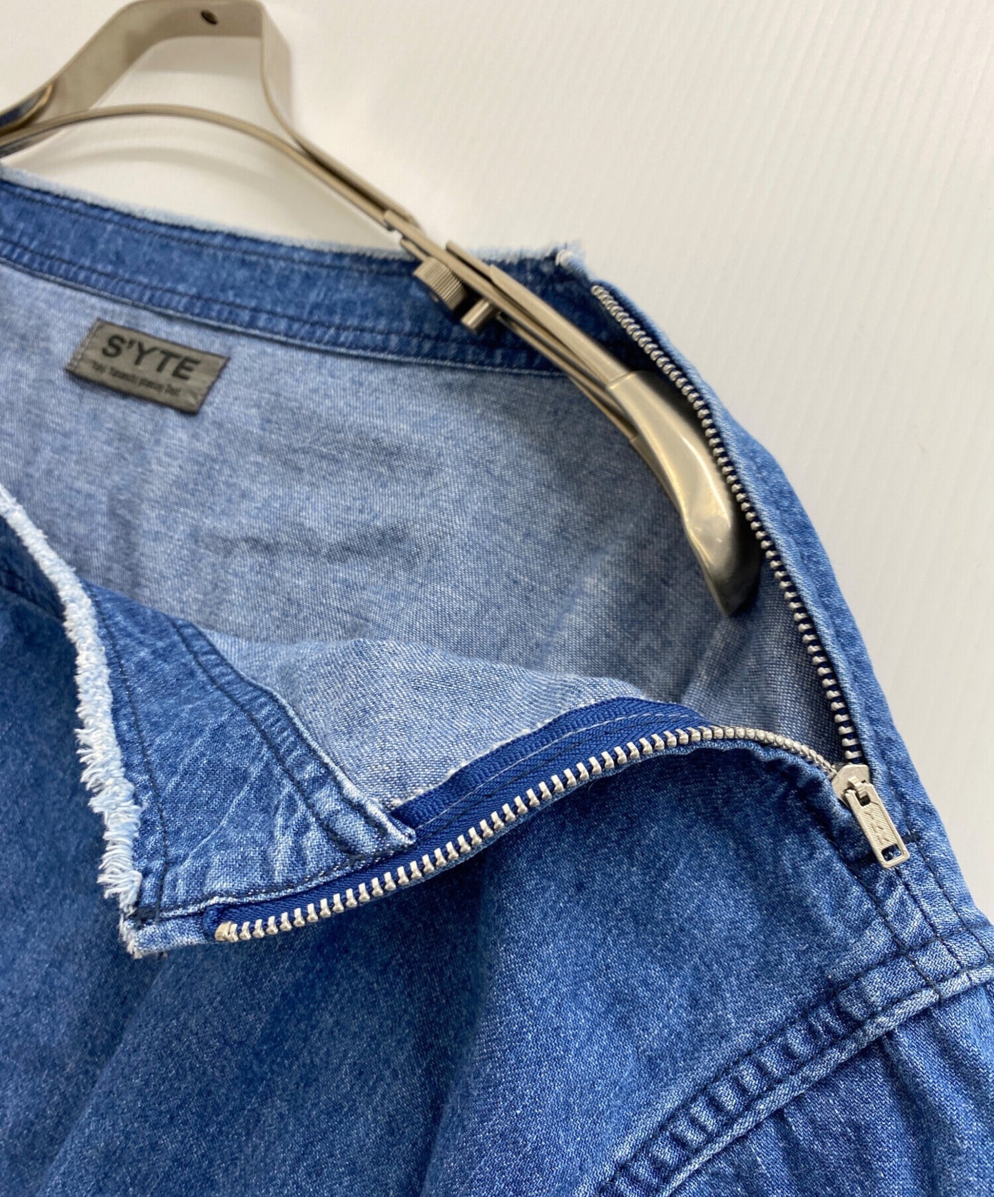 [Pre-owned] s'yte 8OZ DENIM OPEN-SHOULDER SHIRT UI-B26-007