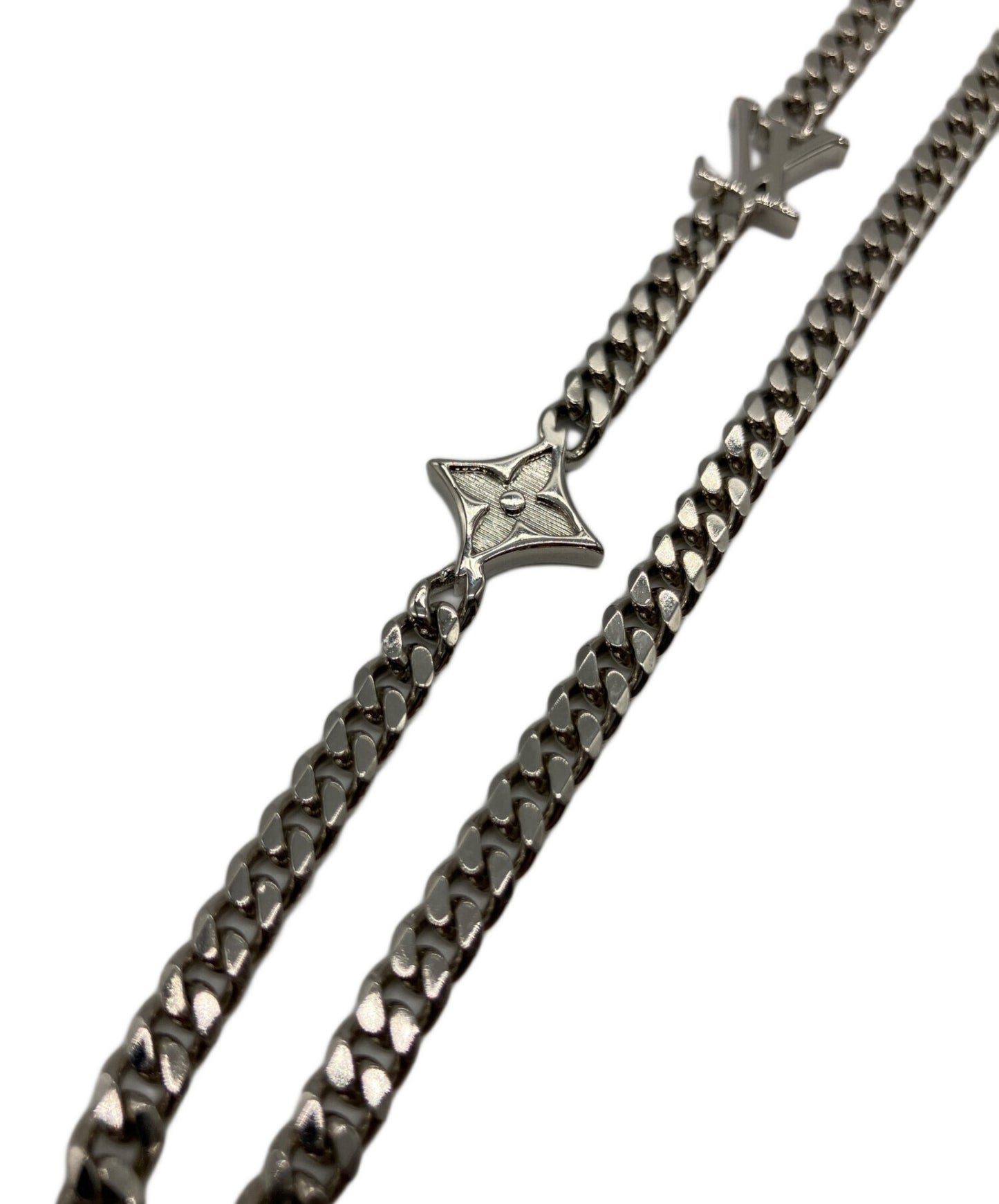[Pre-owned] LOUIS VUITTON Necklace Monogram Lowe M01490