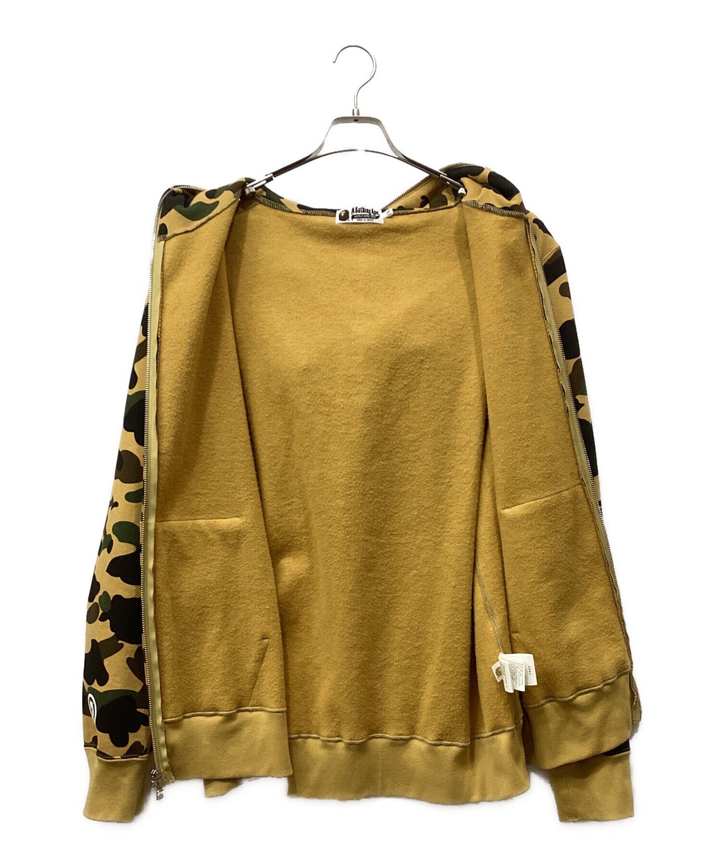 [Pre-owned] A BATHING APE 1st Camo Shark Full Zip Hoodie 001zpj801009m