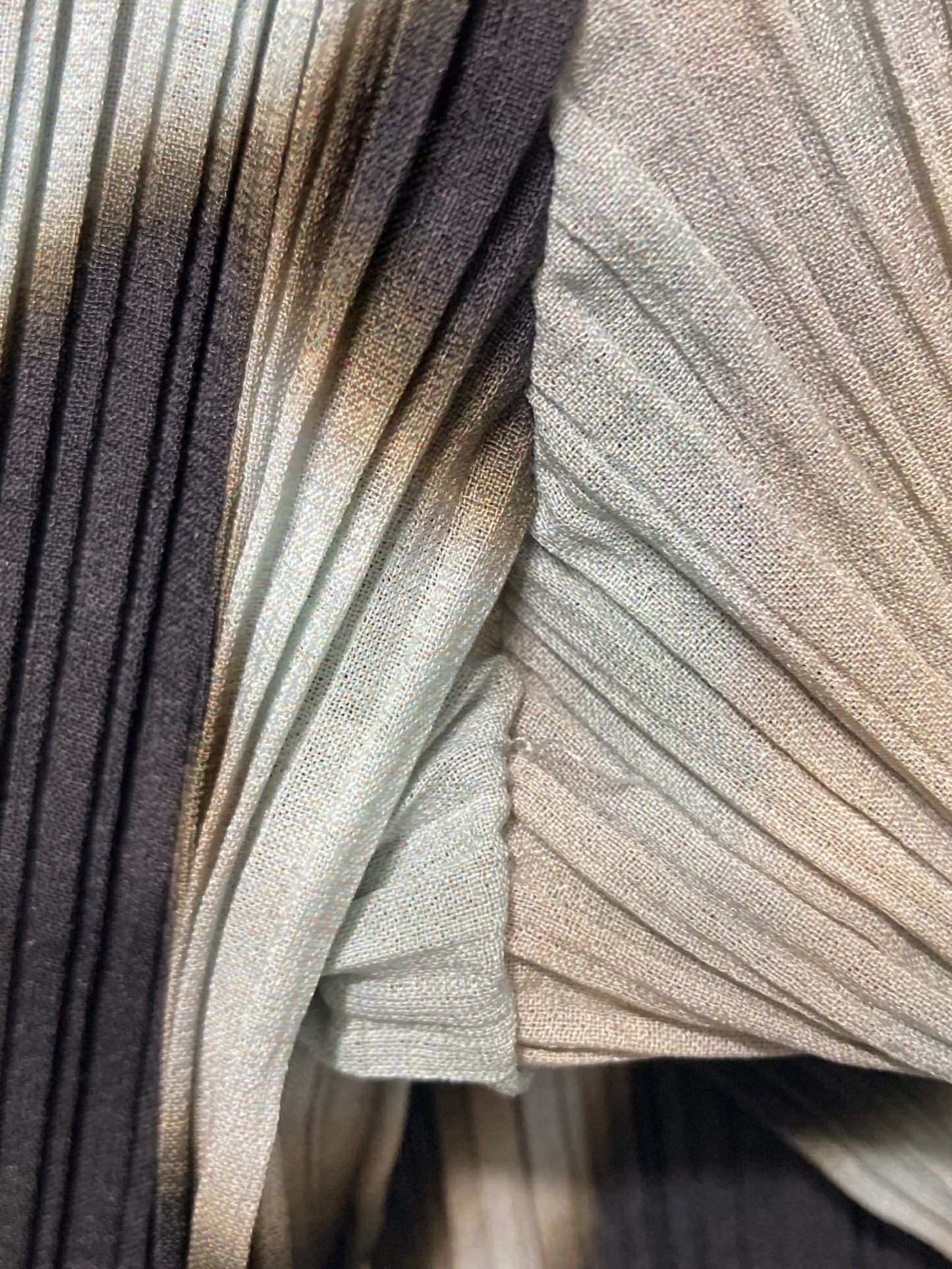 [Pre-owned] ISSEY MIYAKE FETE Pleated jacket with all over pattern IF74FD742