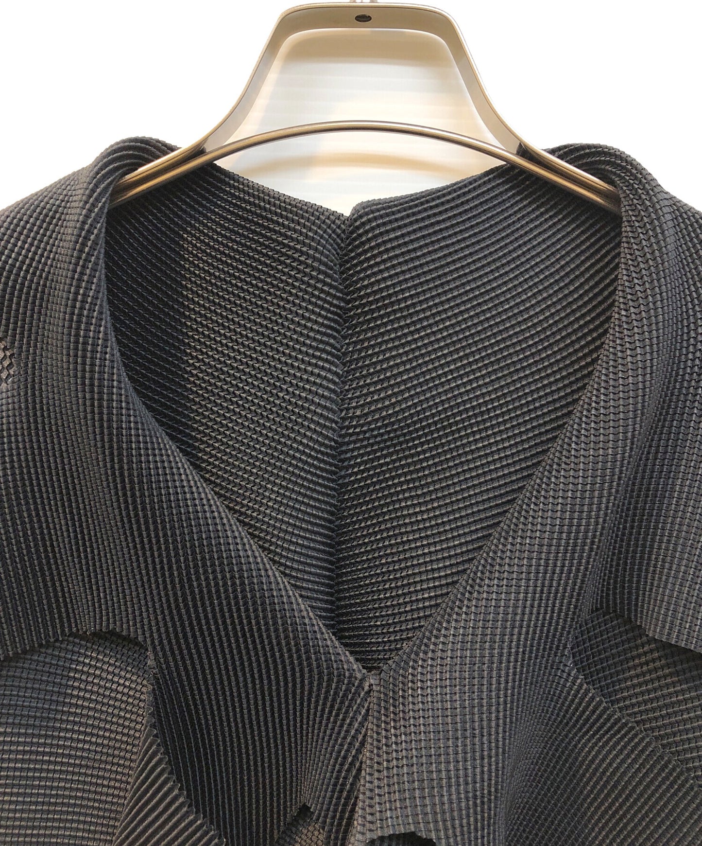 [Pre-owned] me ISSEY MIYAKE pleated knit MI73FR319