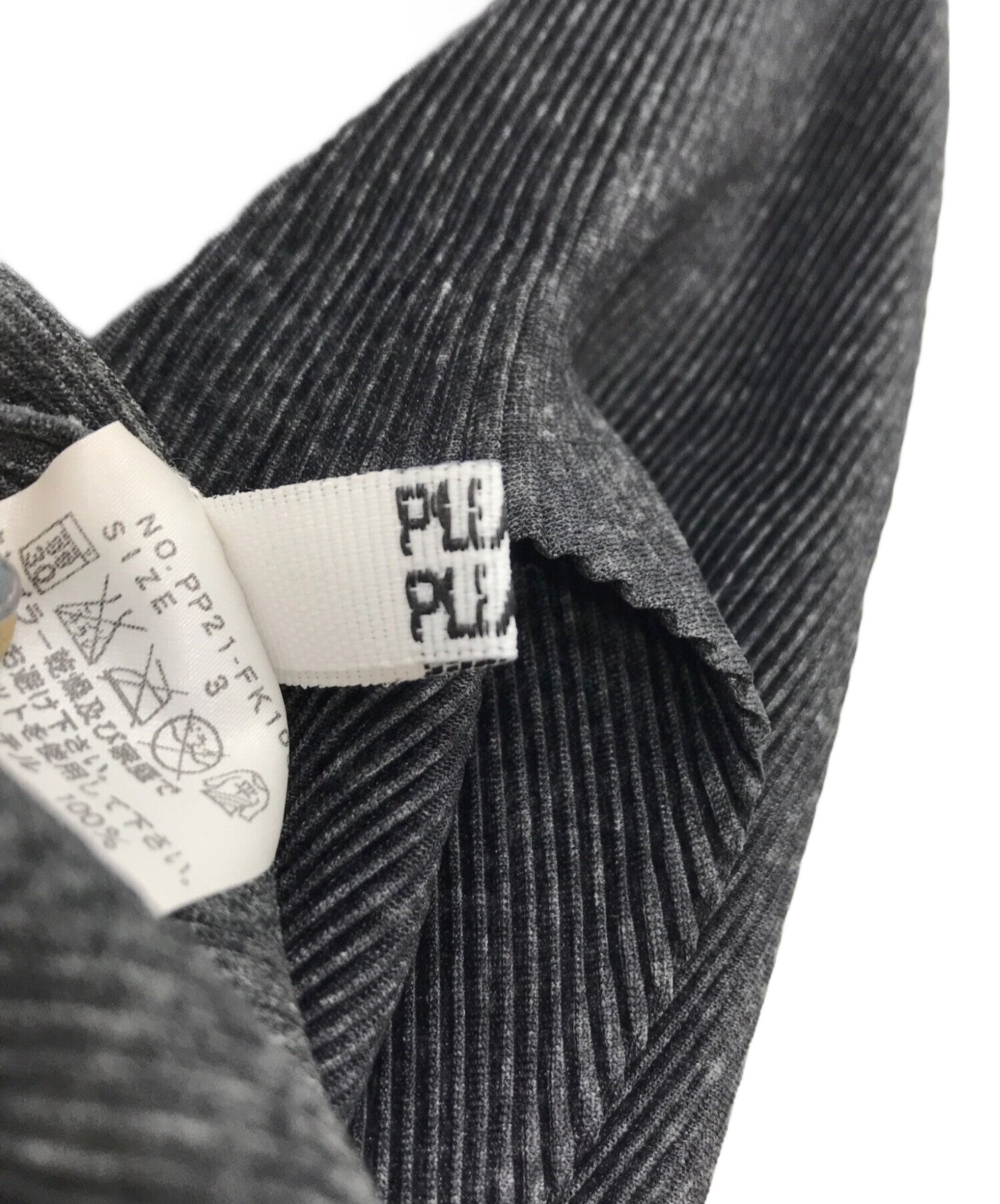 Pre-owned] PLEATS PLEASE Pleated high neck cut and sewn PP21-FK105
