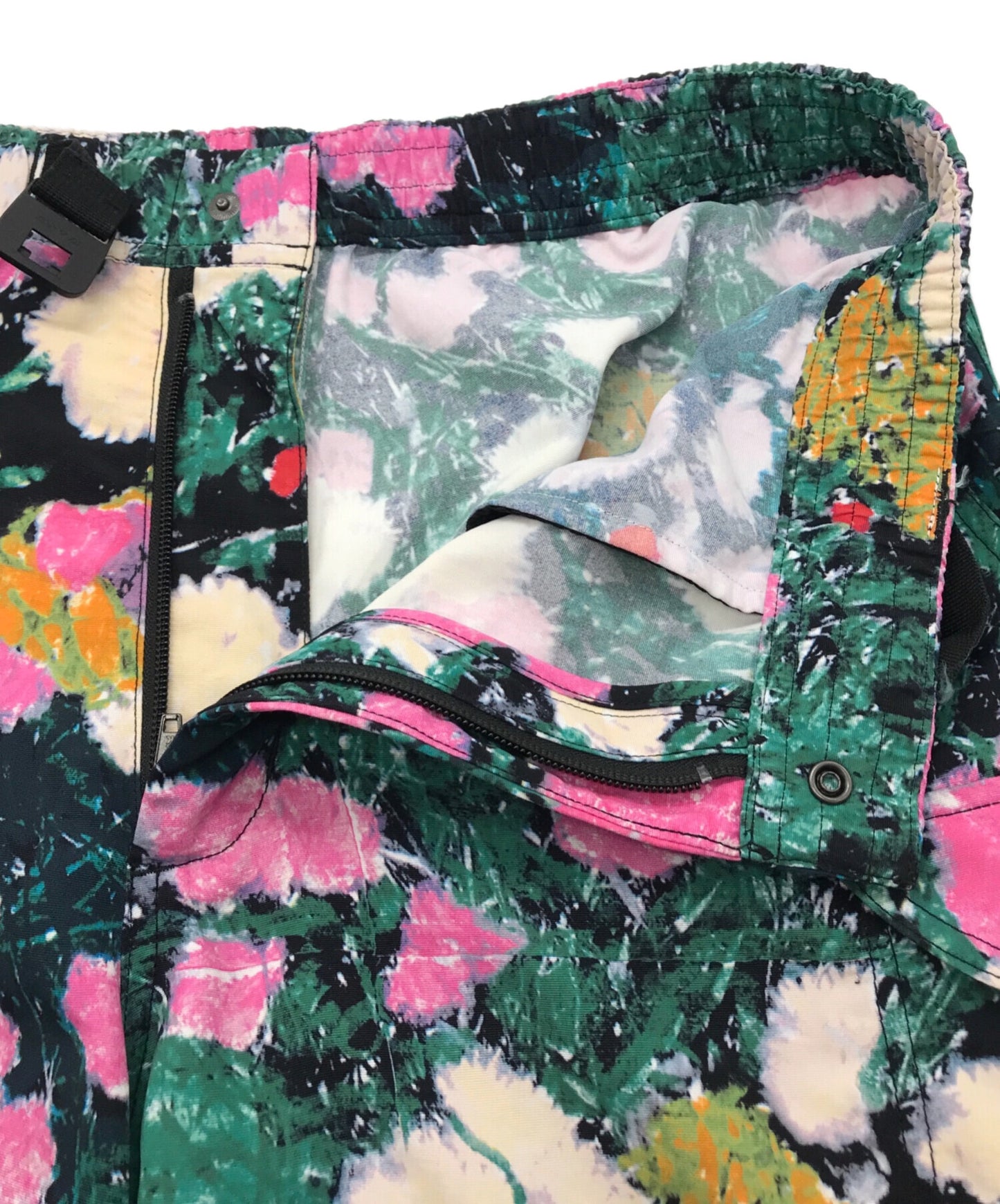 [Pre-owned] SUPREME Trekking Convertible Zip-Off Belted Pant Flowers