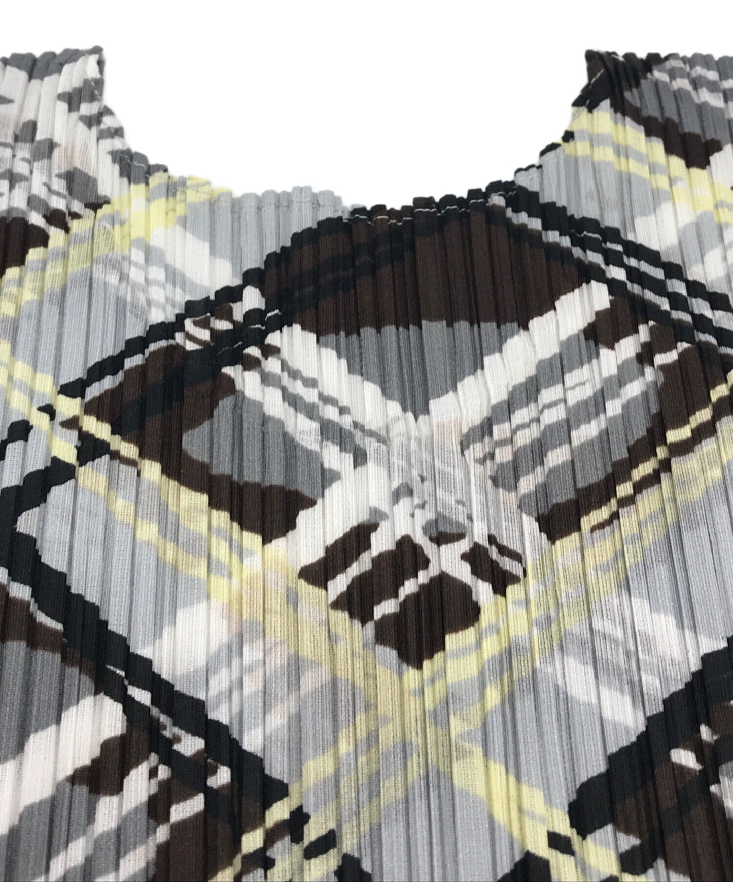 [Pre-owned] PLEATS PLEASE pleated knit PP01-JK753