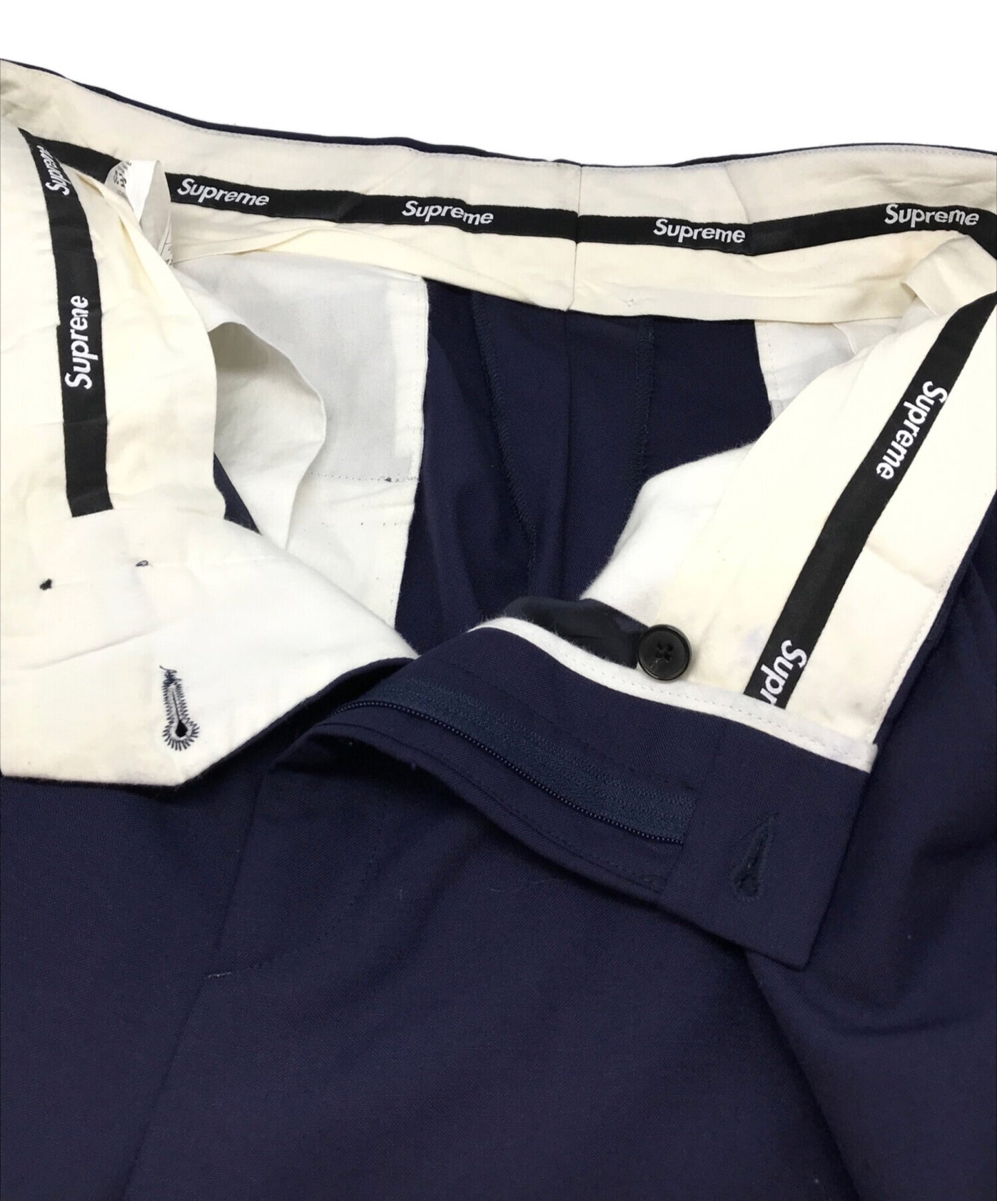 [Pre-owned] SUPREME Pleated Trouser