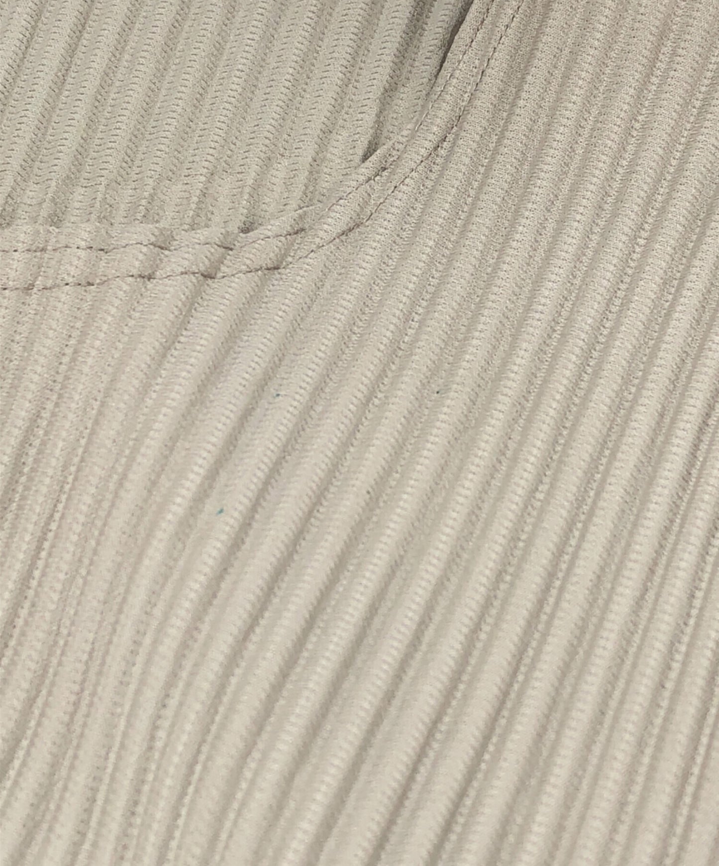 [Pre-owned] HOMME PLISSE ISSEY MIYAKE Short-sleeved pleated cut and sewn hp51jk120