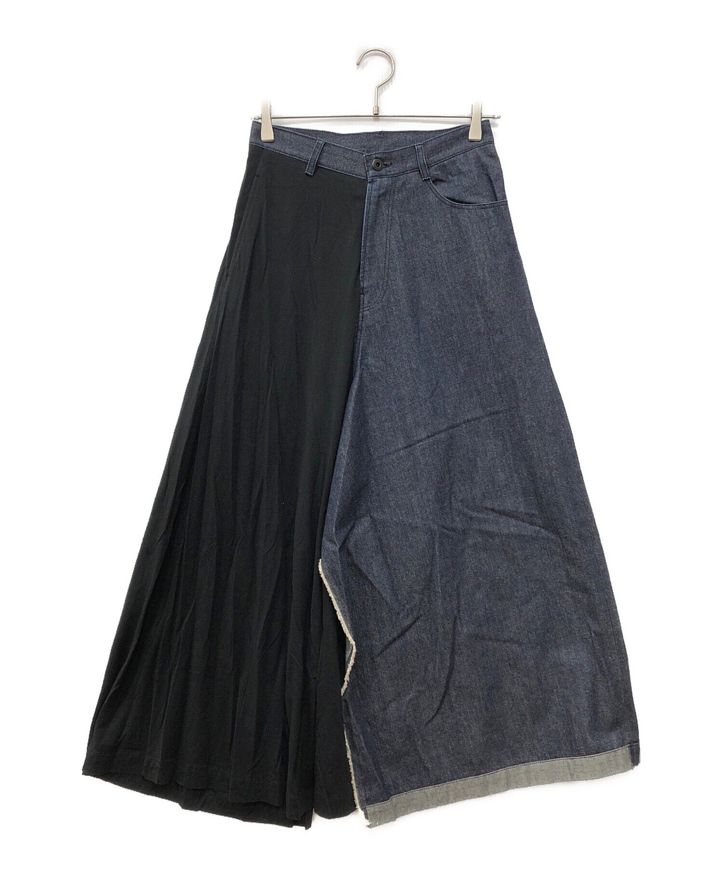 [Pre-owned] YOHJI YAMAMOTO Wide denim pants with a denim cut-out F0-P25-809