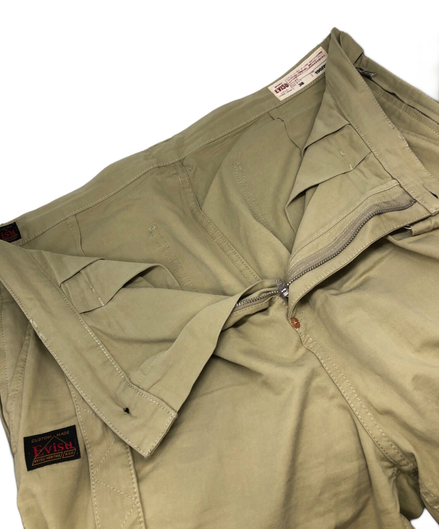[Pre-owned] EVISU Loose-Fit Pants with Family Crest and Slogan Embroidery