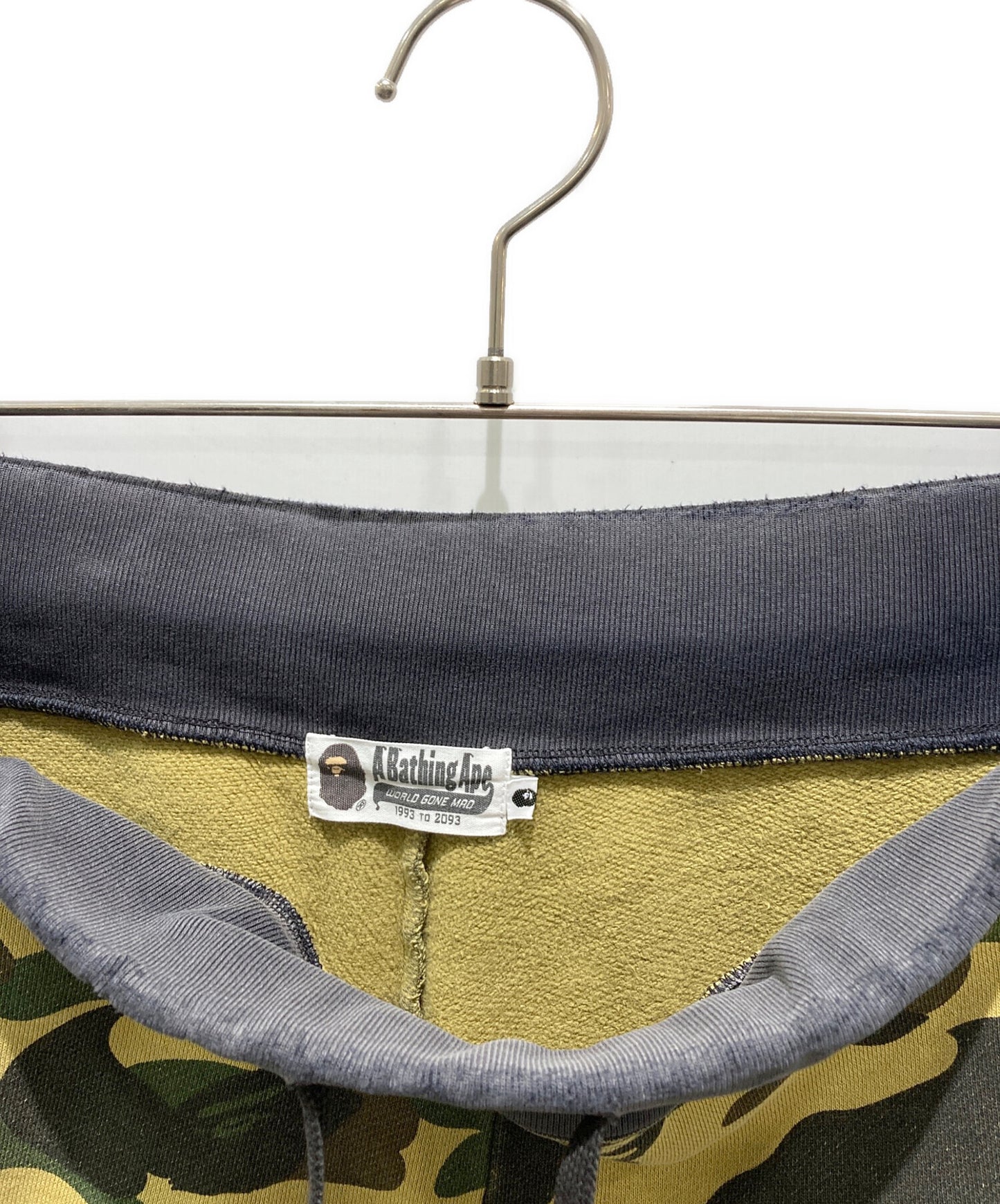 [Pre-owned] A BATHING APE shorts