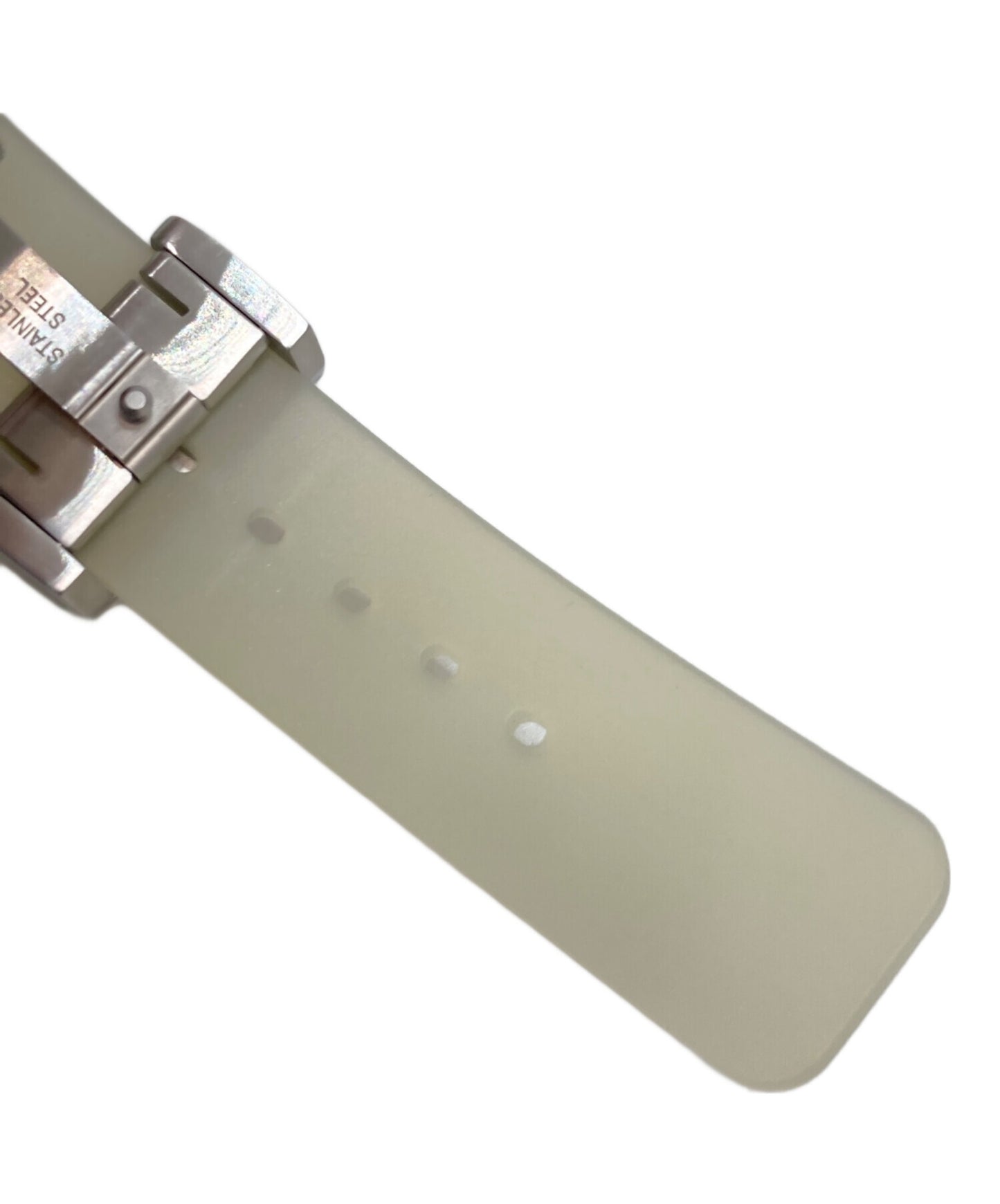 [Pre-owned] GUCCI DIVE YA136343 136.3