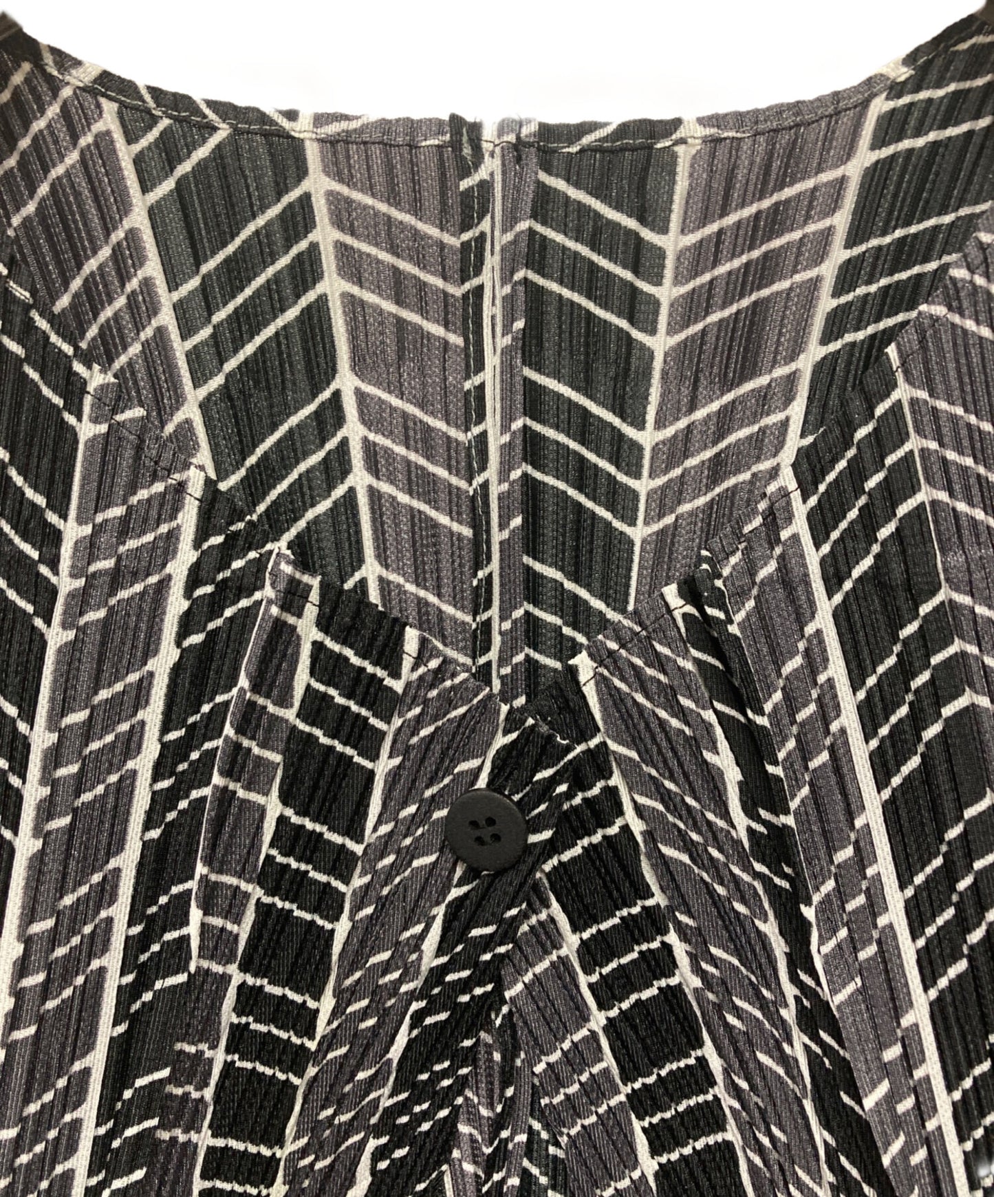 [Pre-owned] PLEATS PLEASE pleated cardigan PP13-JO635