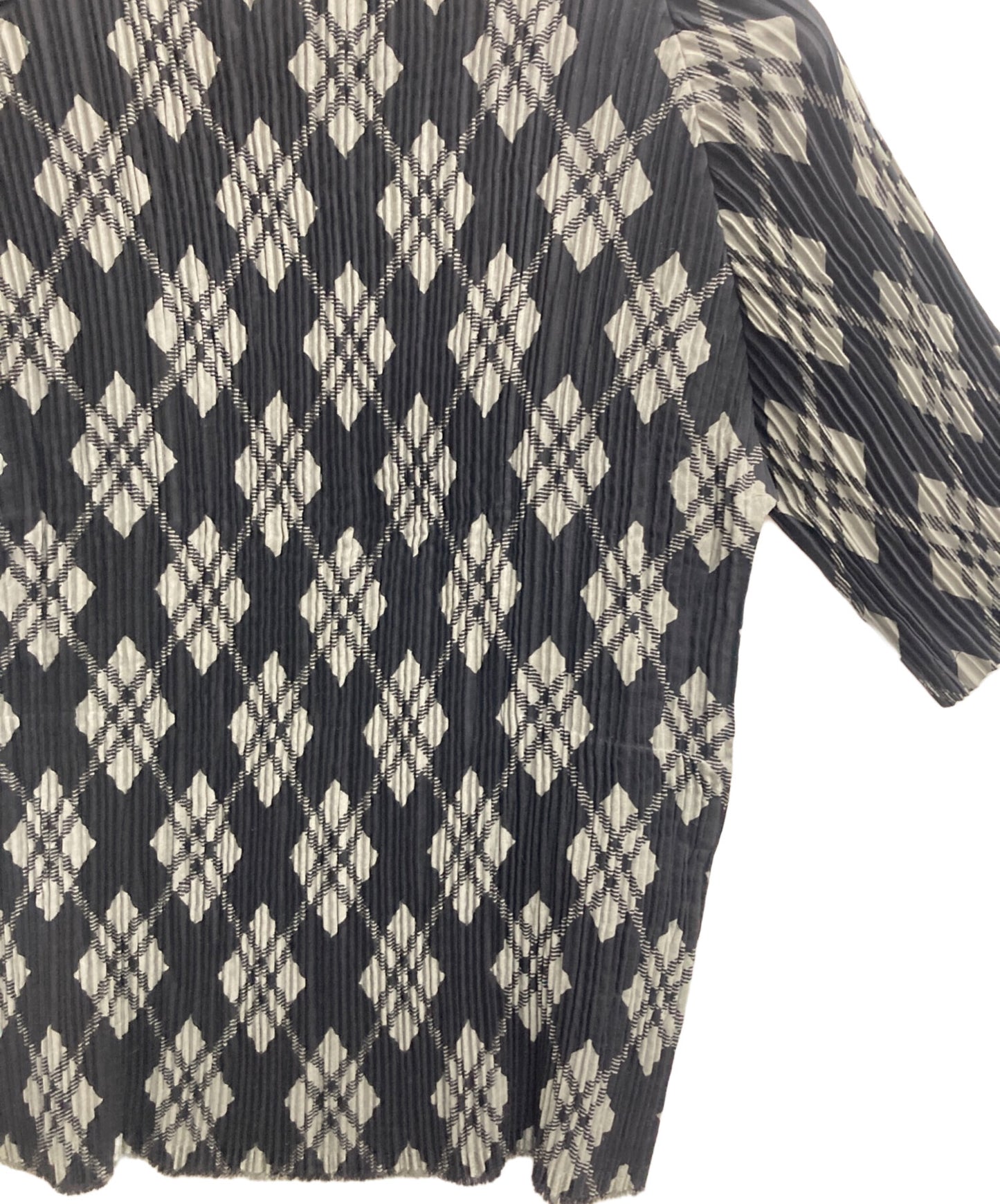 [Pre-owned] ISSEY MIYAKE Pleated high neck cut and sewn with all-over pattern IM92-FJ945