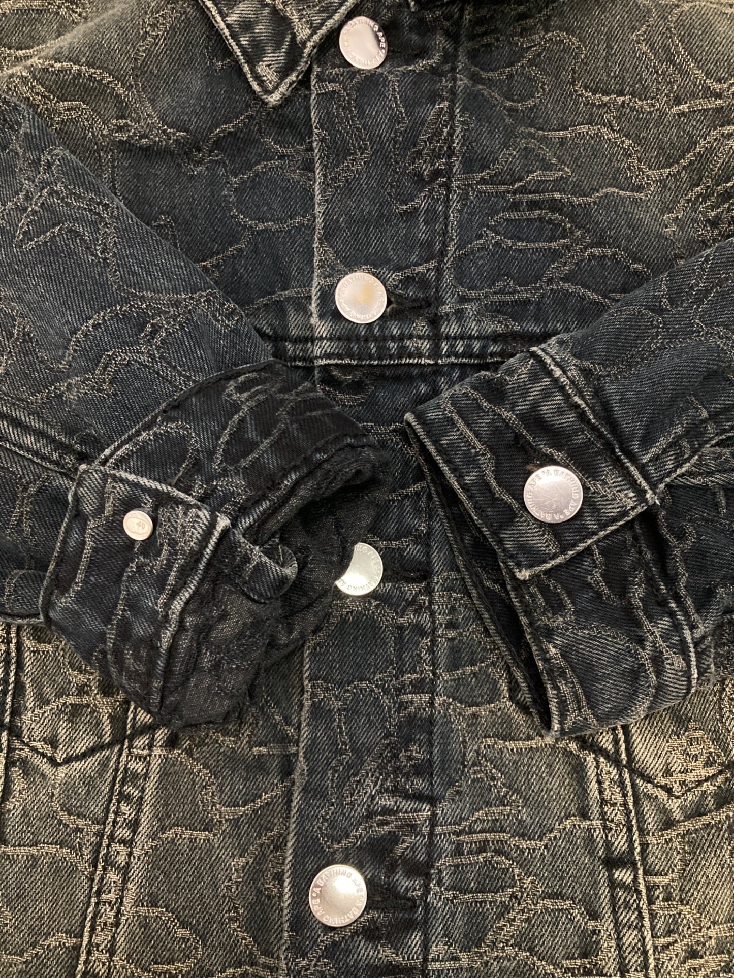 [Pre-owned] A BATHING APE LINE CAMO JACQUARD 13OZ DENIM JACKET 001ljl301310m