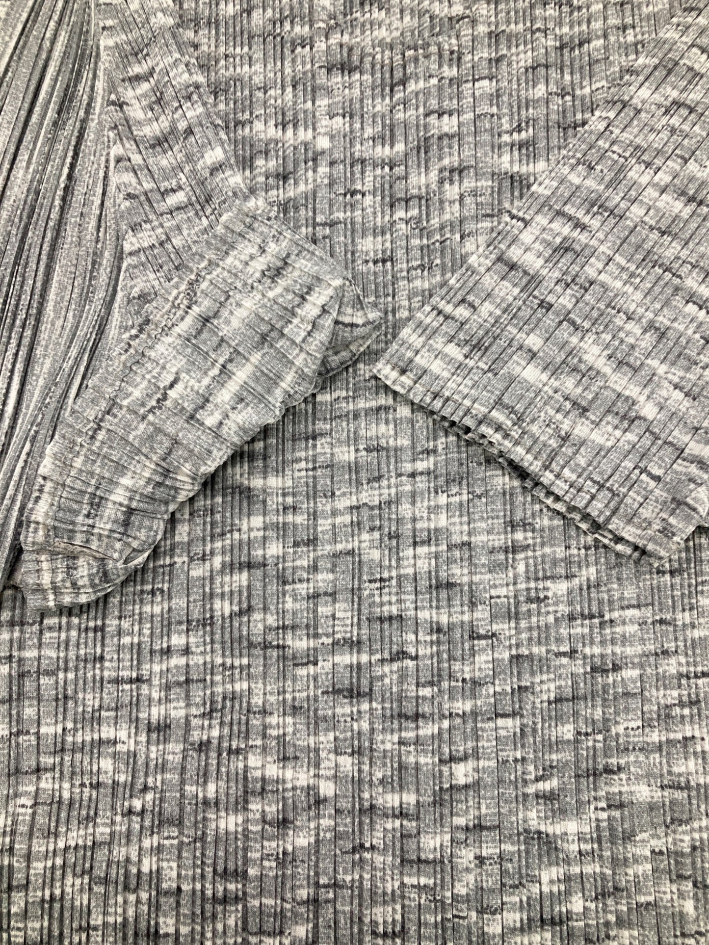 [Pre-owned] PLEATS PLEASE Pleated T-Shirt PP86-JK733