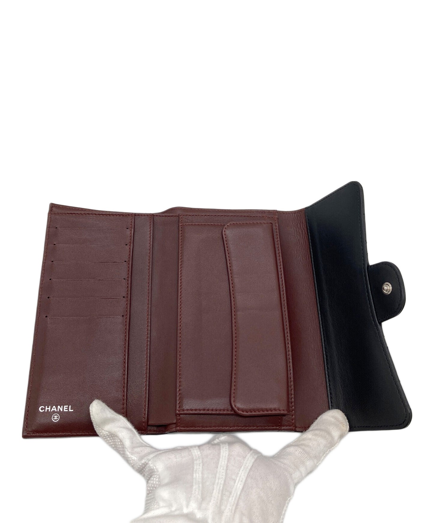 [Pre-owned] CHANEL Matelassé long wallet