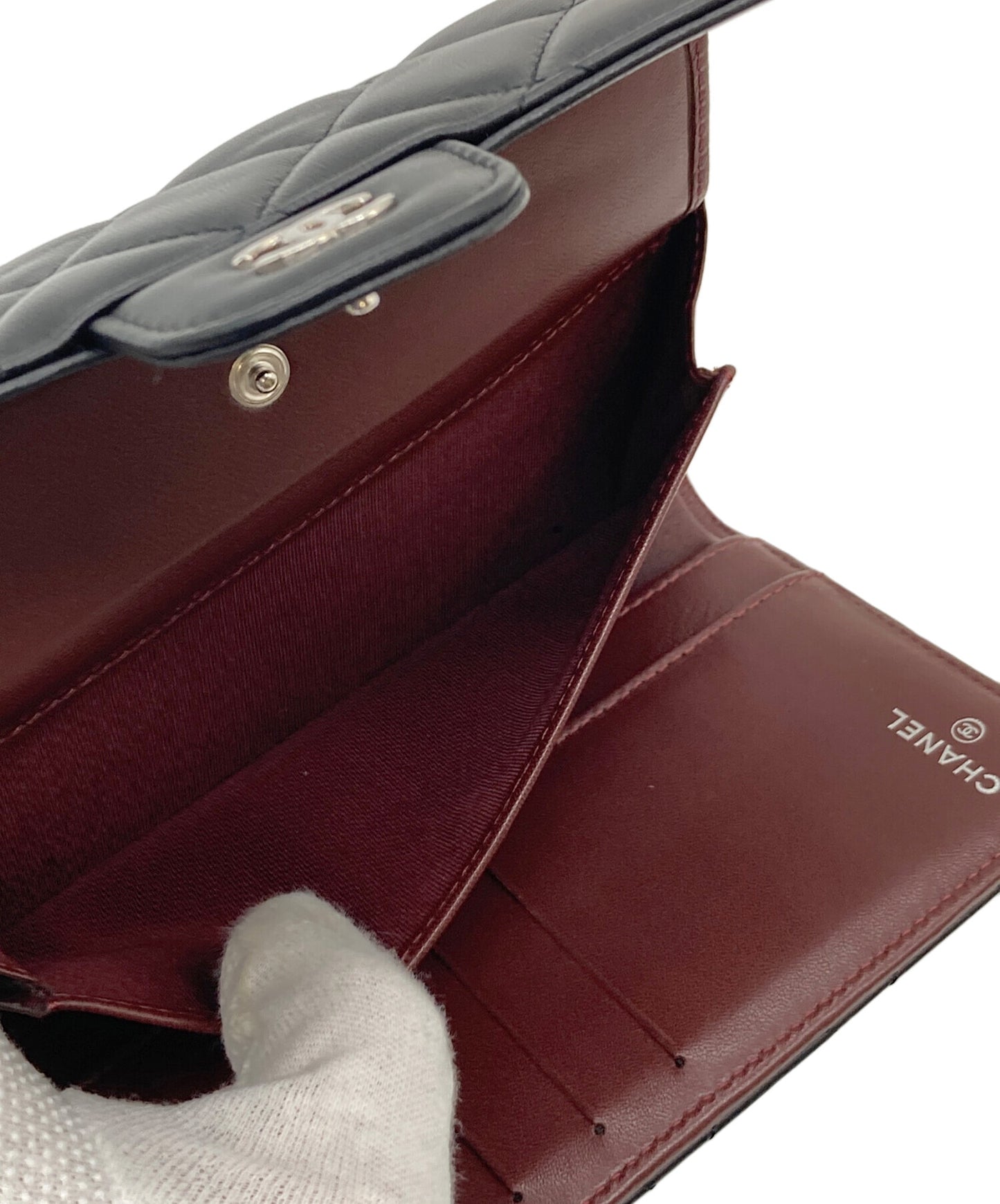 [Pre-owned] CHANEL Matelassé long wallet