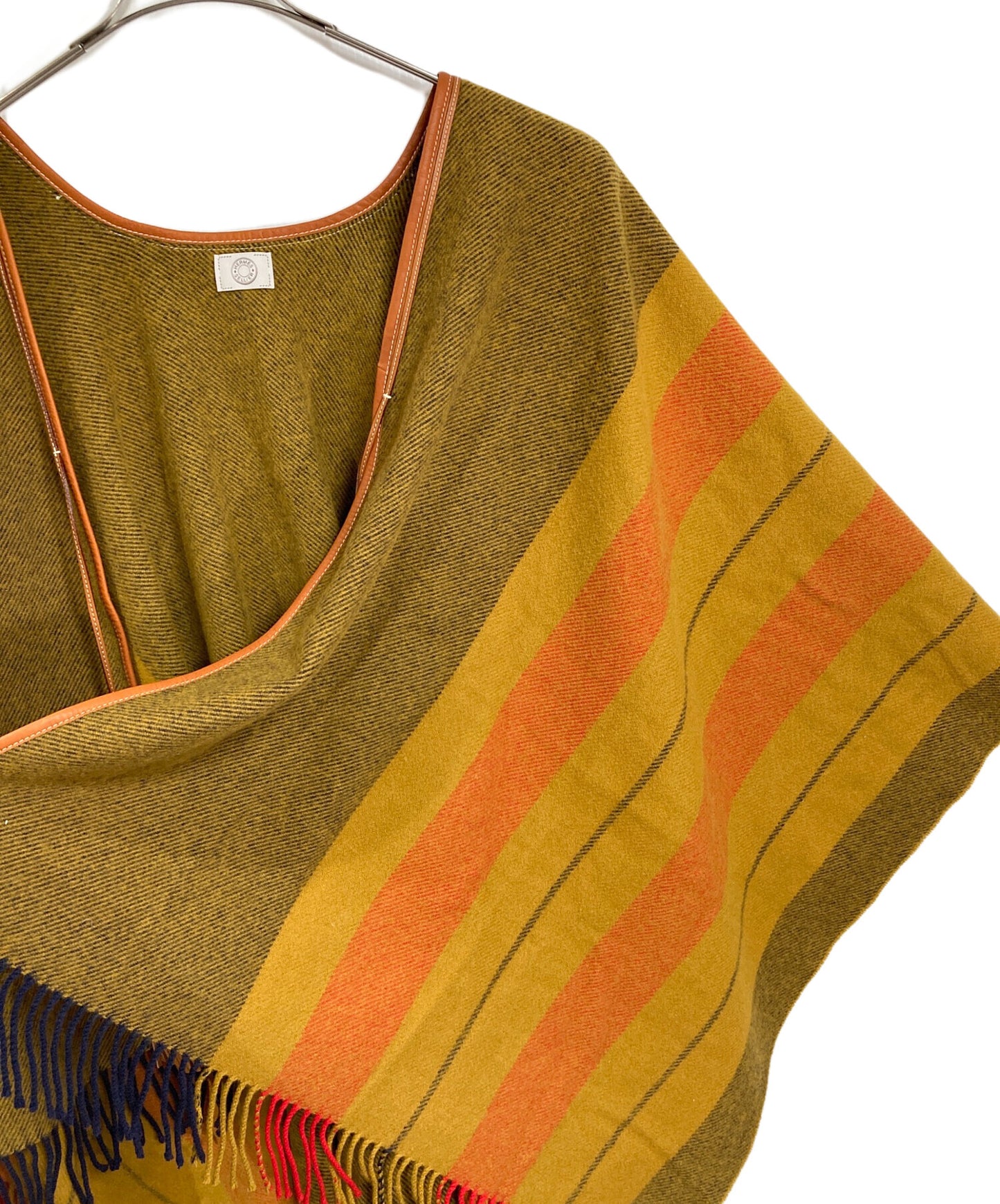 [Pre-owned] HERMES Locabar / Poncho with Tassels