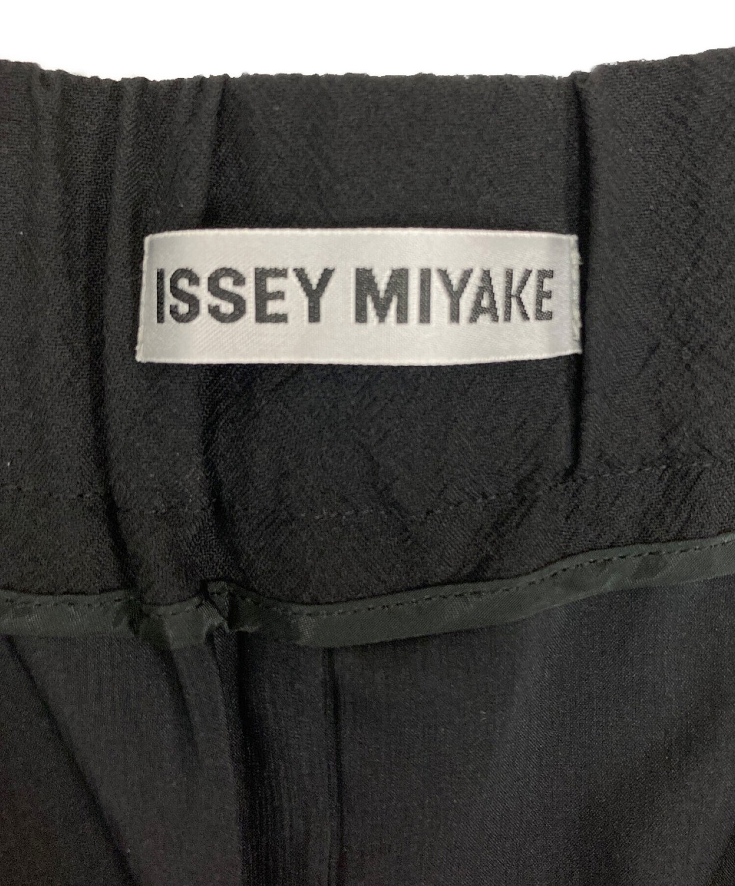 [Pre-owned] ISSEY MIYAKE EASE PANTS IM33FF084