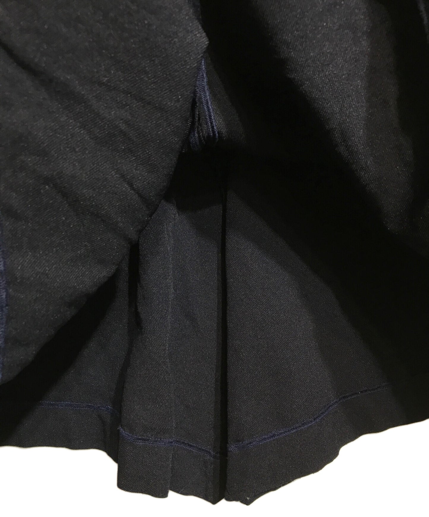 [Pre-owned] COMME des GARCONS Poly shrink product dyed inside-out skirt GE-S004