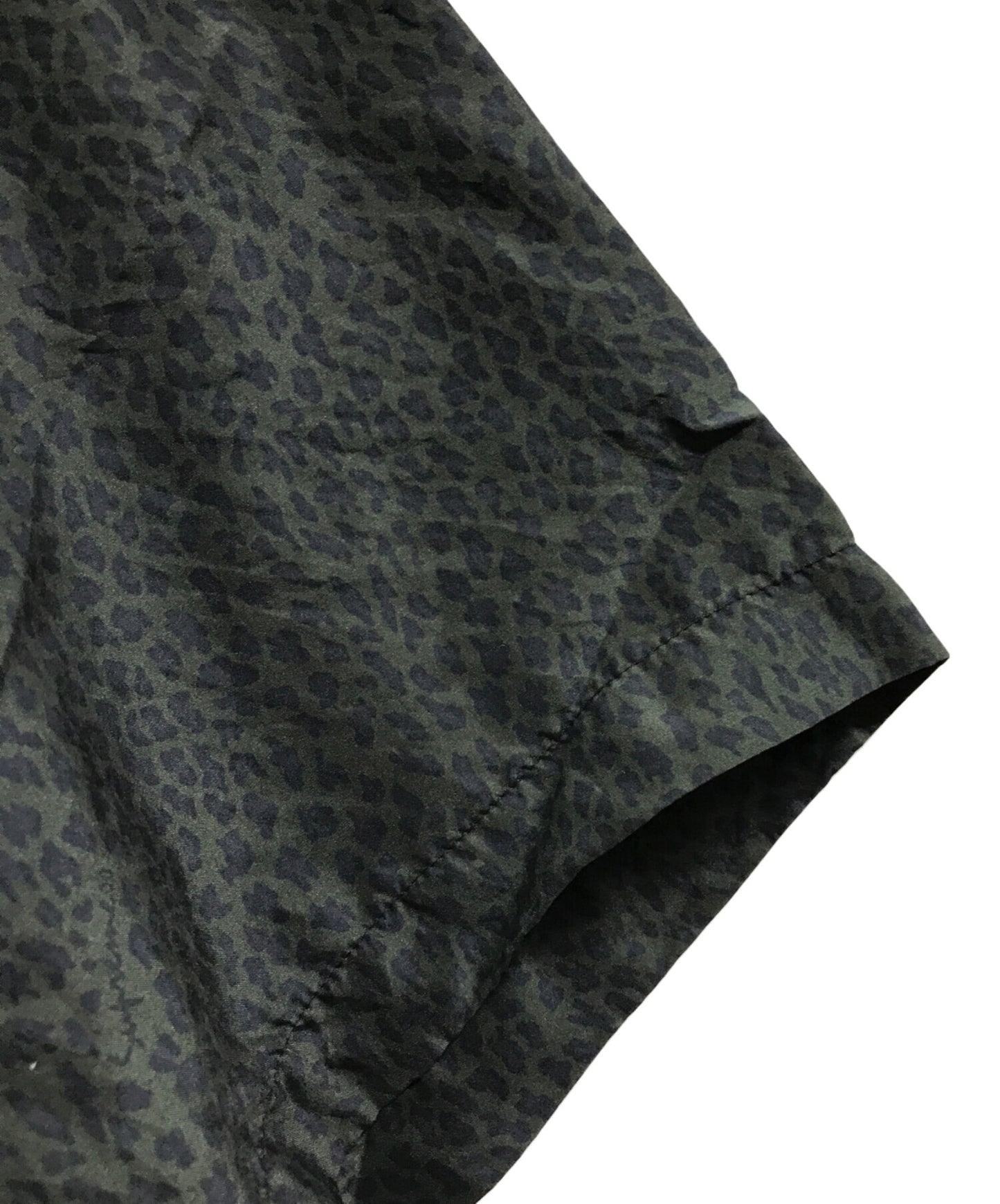 [Pre-owned] SUPREME Leopard Silk S/S Shirt