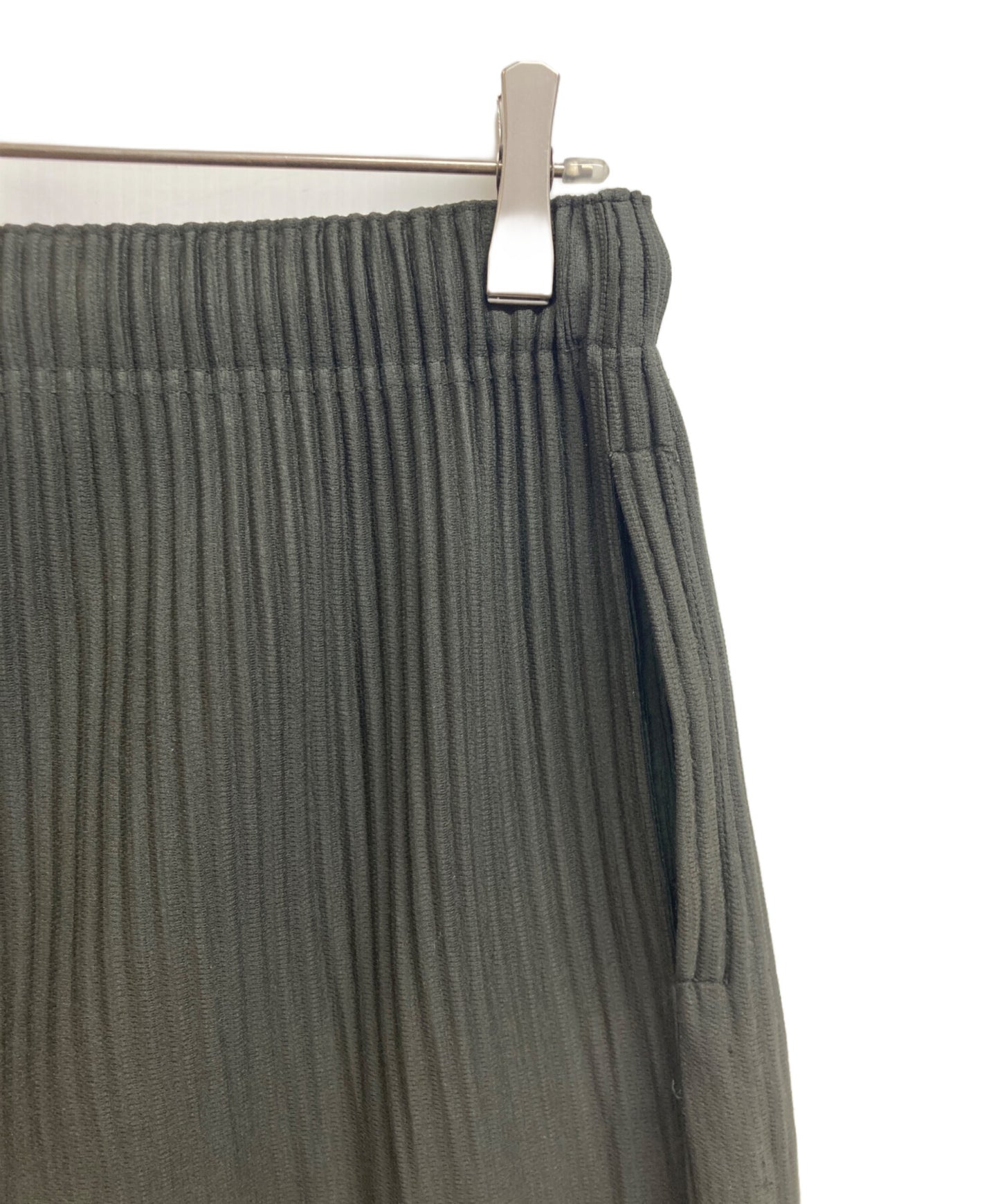 [Pre-owned] HOMME PLISSE ISSEY MIYAKE sarouel-eraser pleated pants HP55JF051