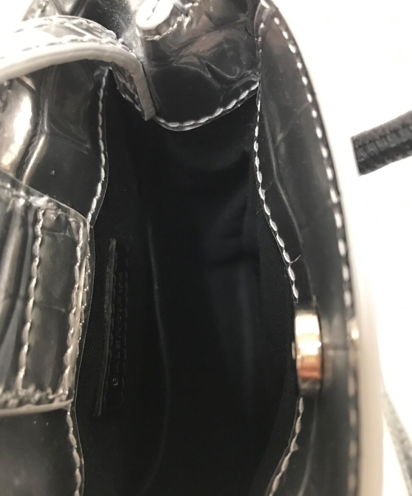 [Pre-owned] BALENCIAGA SHOPPING PHONE HOLDER Mini Bag Design Logo Popular Croc Stamped 593826