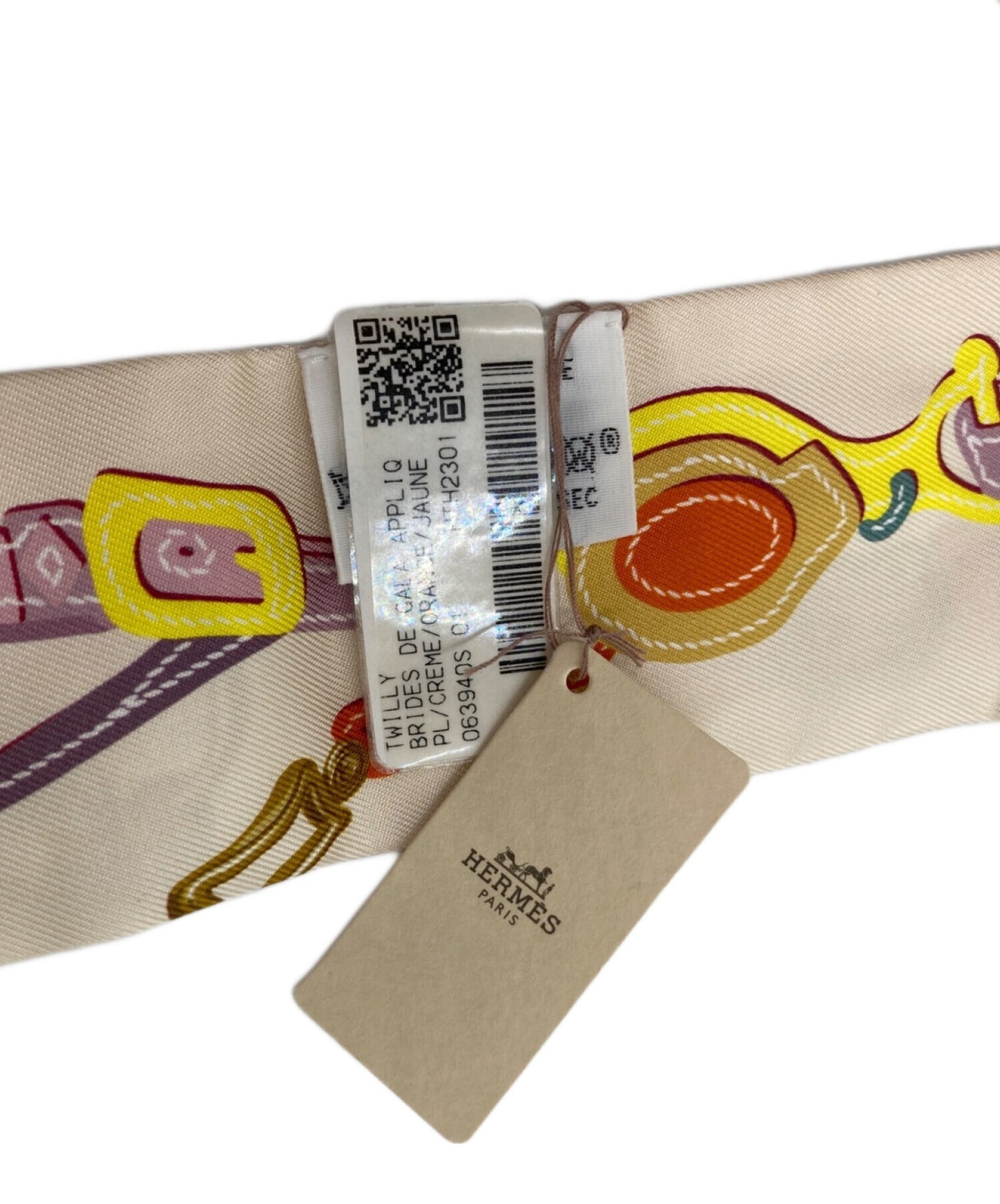 [Pre-owned] HERMES Twirly silk scarf BRIDES DE GALA APPLIQUE 063940S 063940S