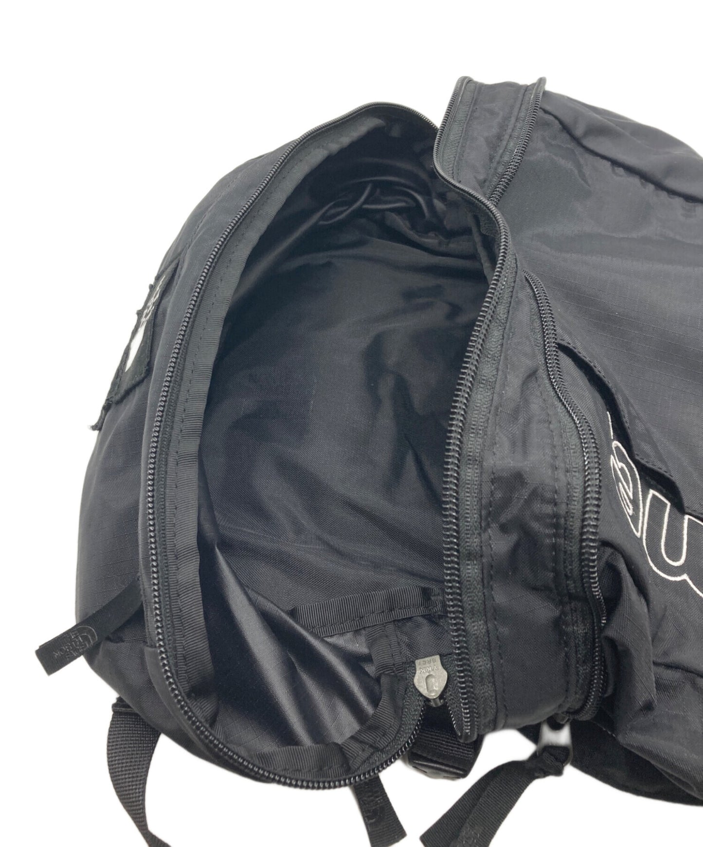 [Pre-owned] SUPREME Trekking Convertible Backpack + Waist Bag NM72201I NM72201I