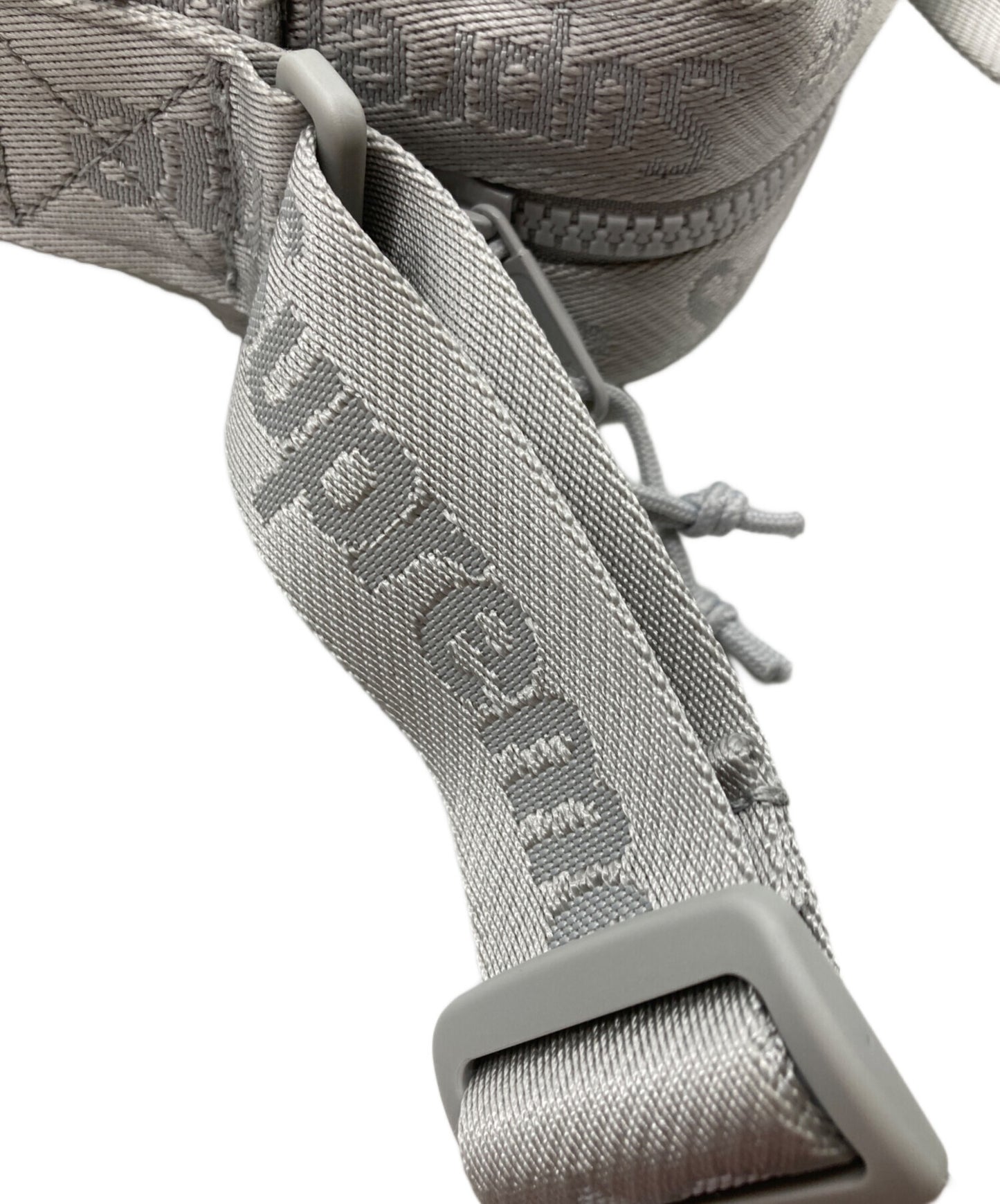 [Pre-owned] SUPREME Woven Shoulder Bag