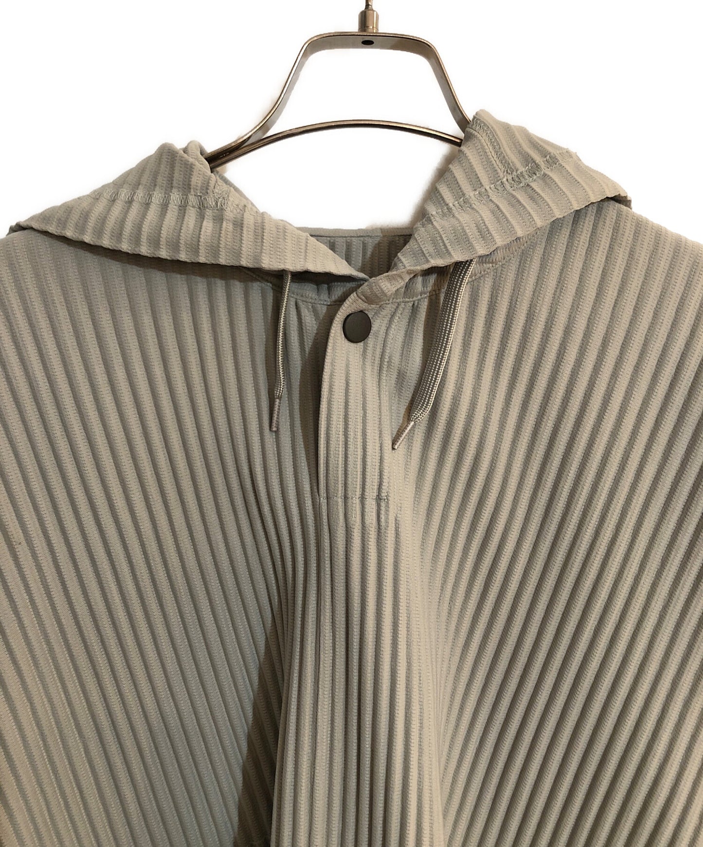 [Pre-owned] HOMME PLISSE ISSEY MIYAKE pleated hoodie HP23JK121