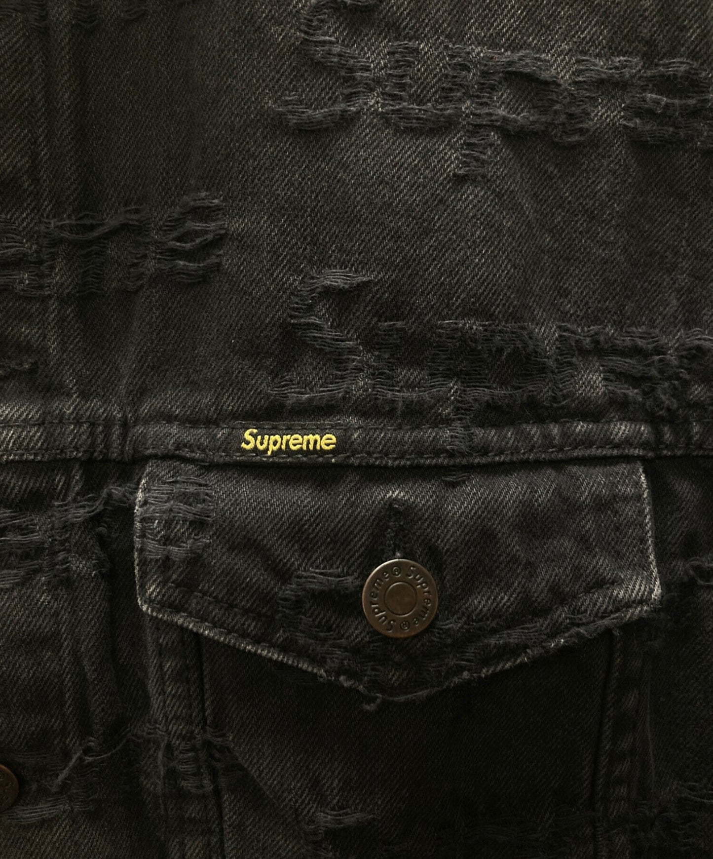 [Pre-owned] SUPREME Frayed Logos Denim Trucker Jacket