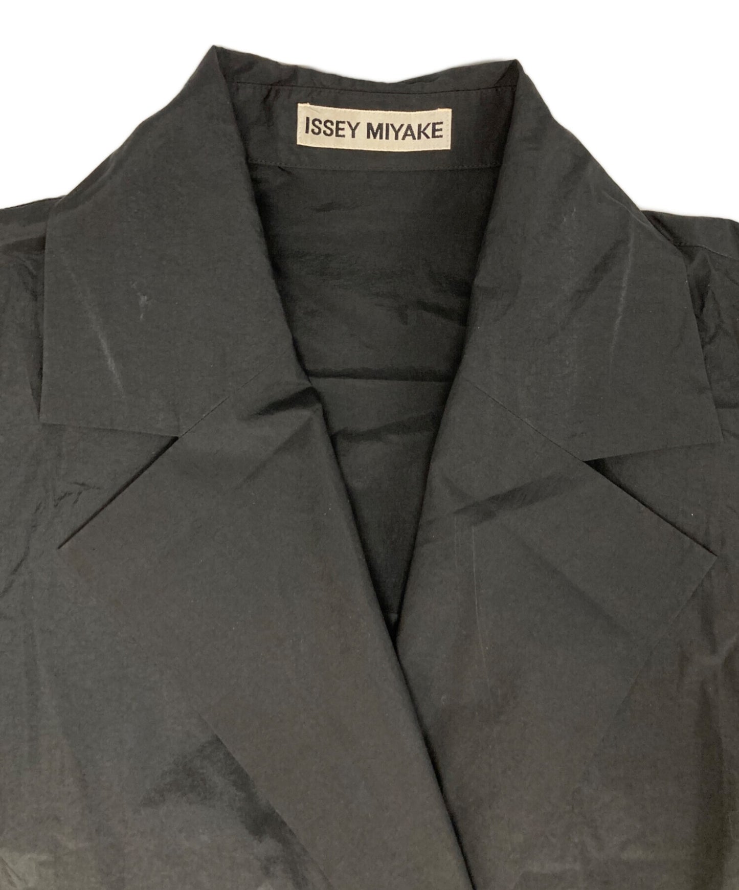 [Pre-owned] ISSEY MIYAKE nylon coat JG64040